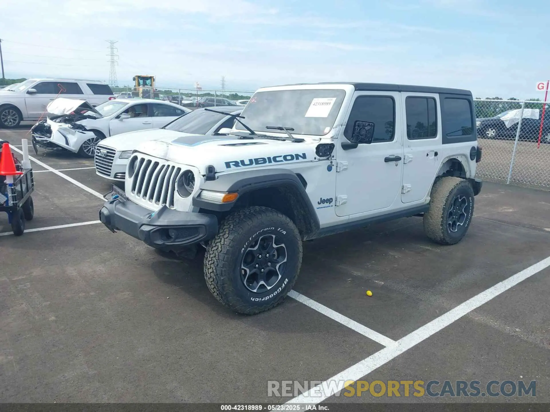 2 fotografías del automóvil dañado 1C4JJXR64PW586405 JEEP WRANGLER 4XE 2023