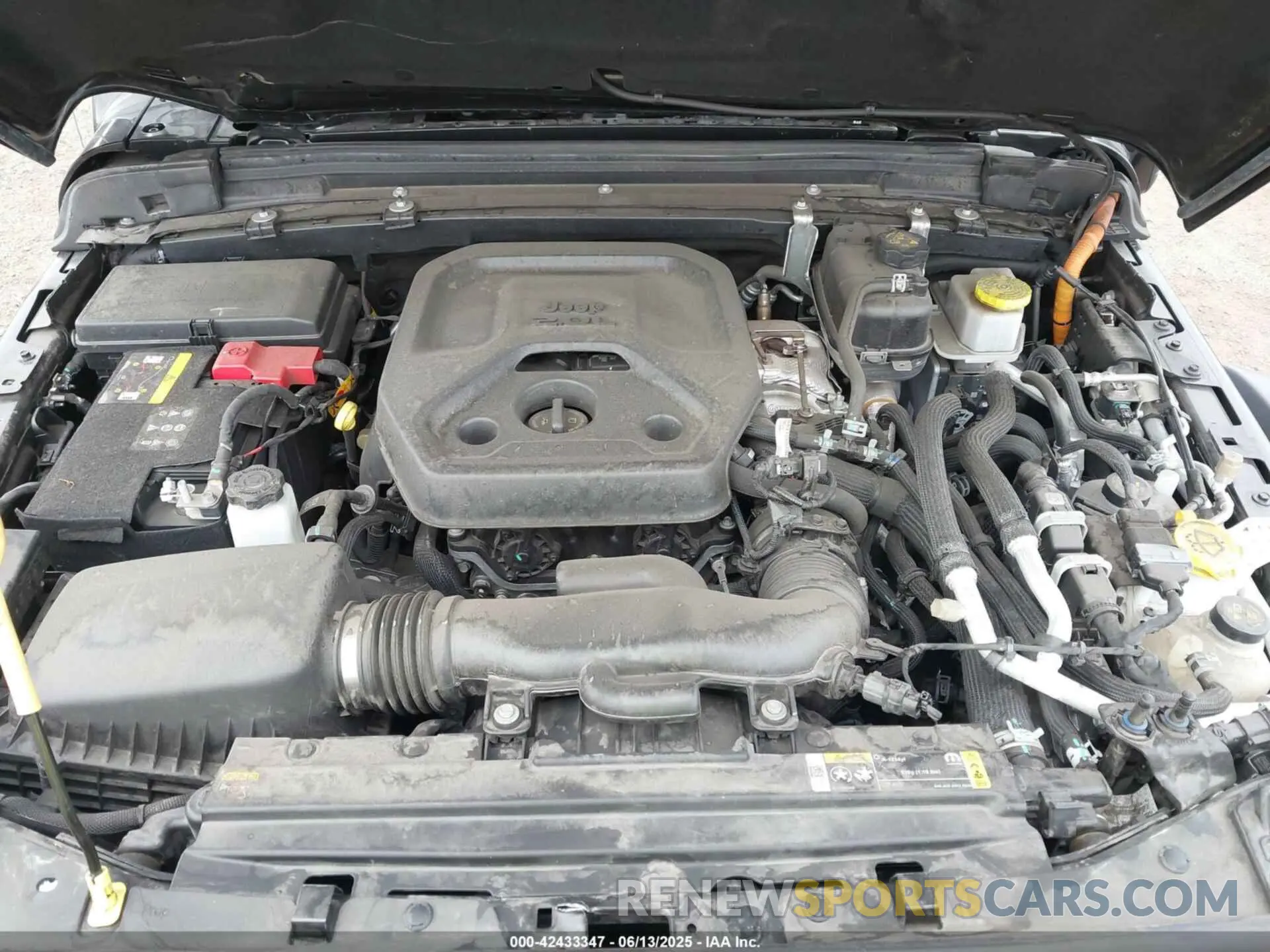 10 fotografías del automóvil dañado 1C4JJXR68PW663339 JEEP WRANGLER 4XE 2023
