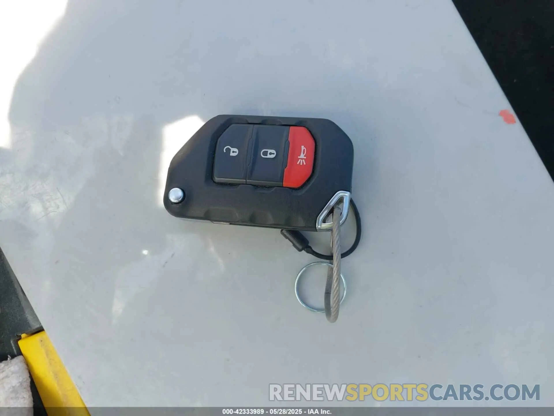 11 fotografías del automóvil dañado 1C4RJXN60RW225250 JEEP WRANGLER 4XE 2024