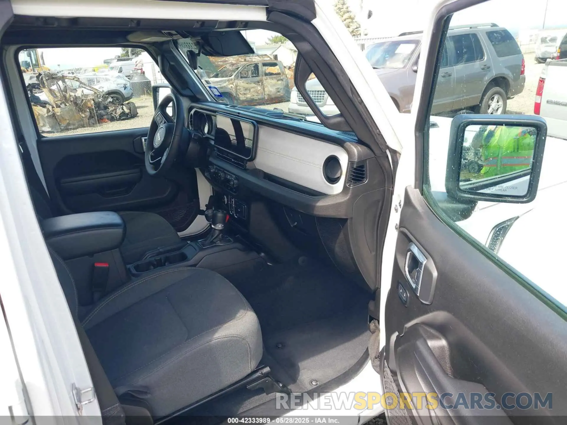 5 fotografías del automóvil dañado 1C4RJXN60RW225250 JEEP WRANGLER 4XE 2024