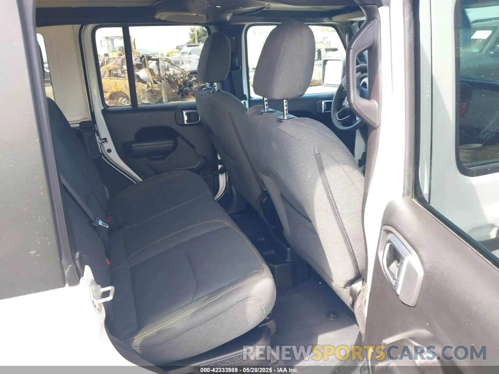 8 fotografías del automóvil dañado 1C4RJXN60RW225250 JEEP WRANGLER 4XE 2024