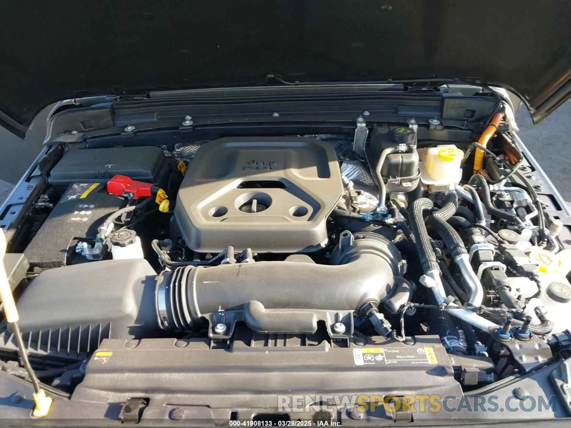 10 fotografías del automóvil dañado 1C4RJXN60RW293872 JEEP WRANGLER 4XE 2024