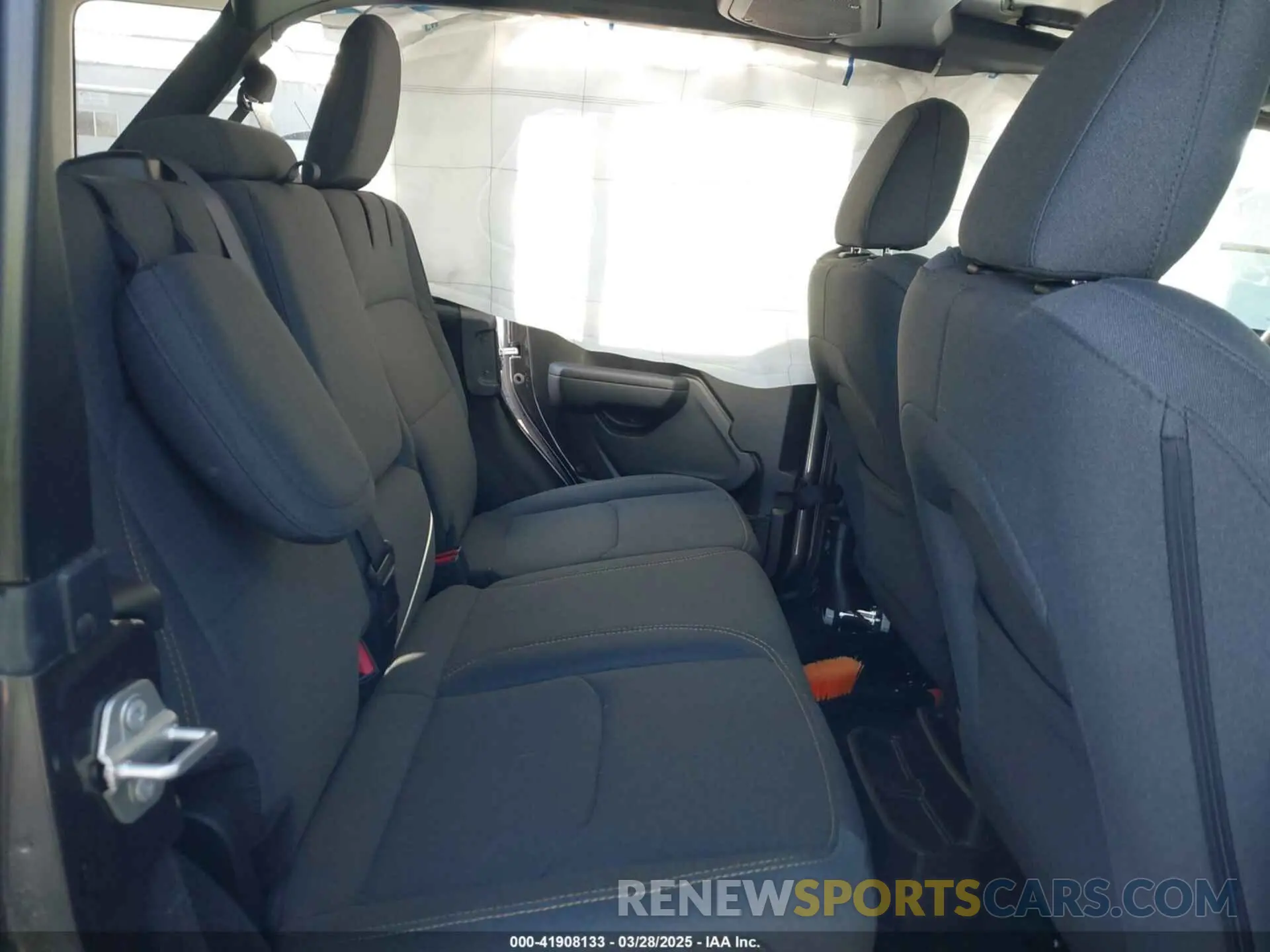 8 fotografías del automóvil dañado 1C4RJXN60RW293872 JEEP WRANGLER 4XE 2024