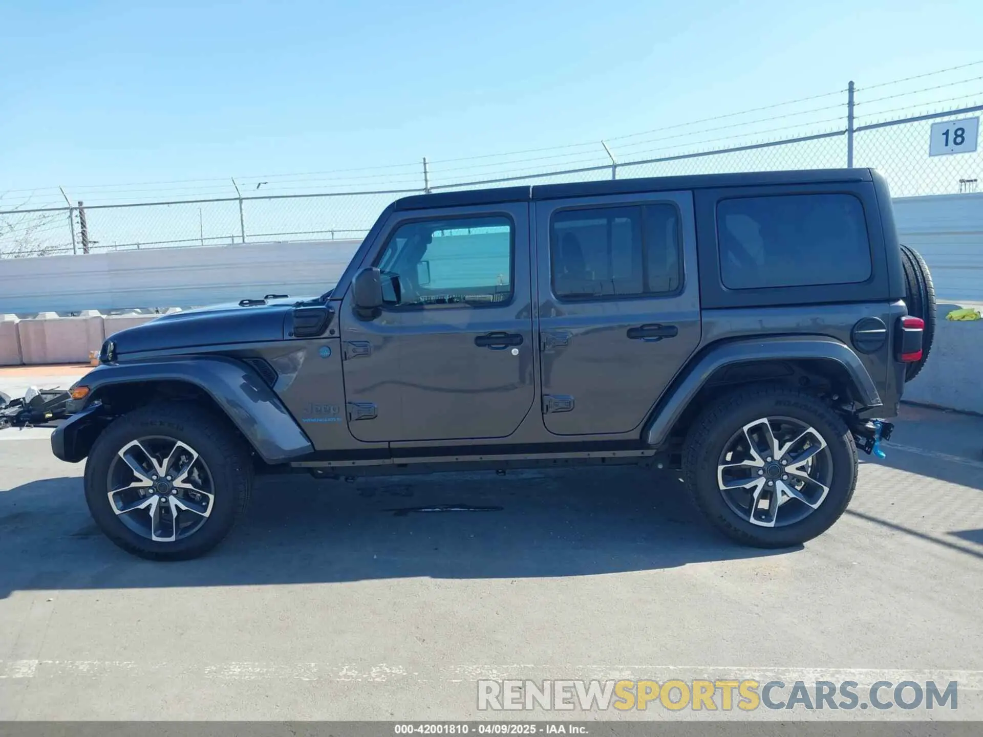 14 fotografías del automóvil dañado 1C4RJXN61RW192386 JEEP WRANGLER 4XE 2024