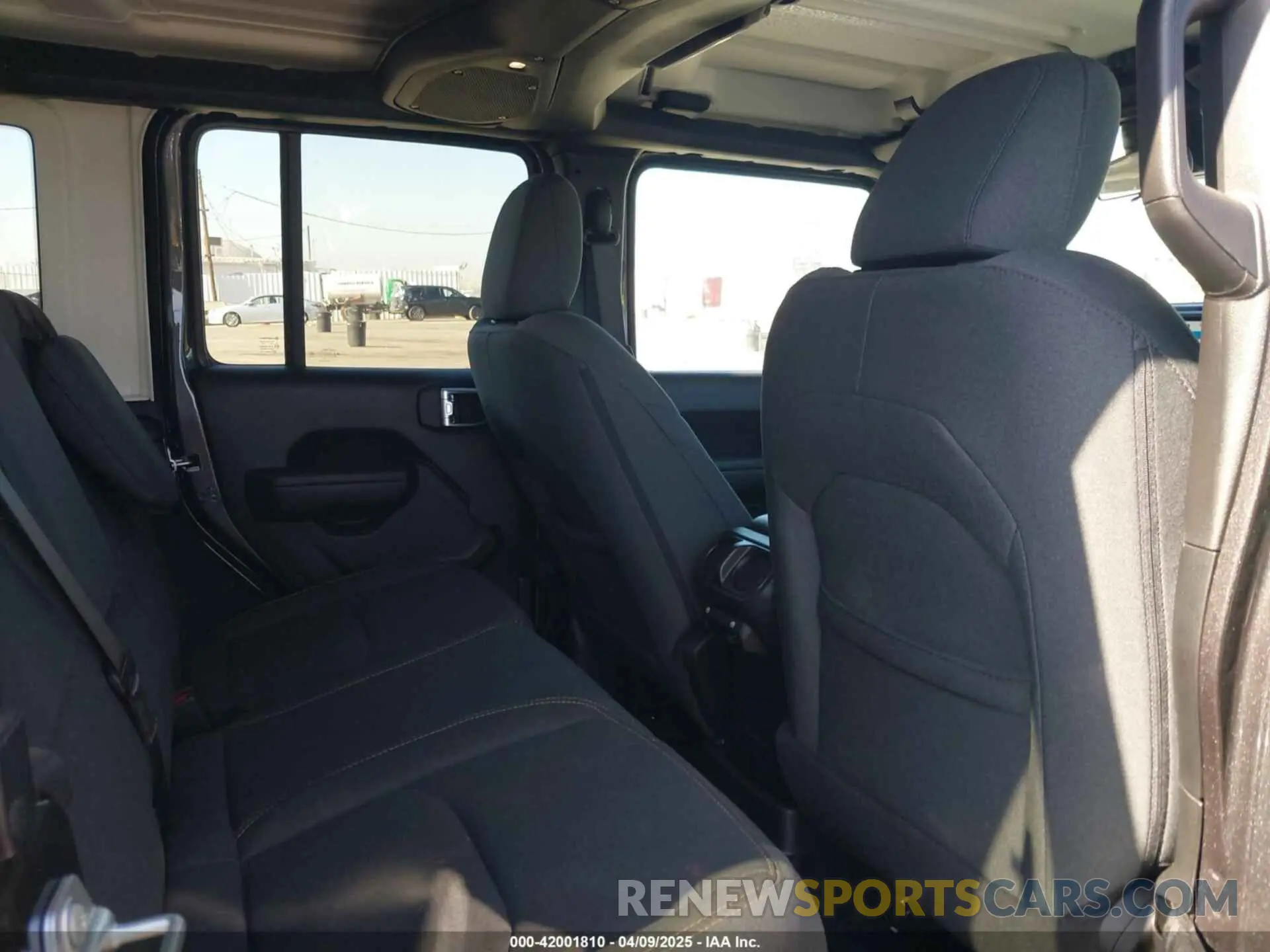 8 fotografías del automóvil dañado 1C4RJXN61RW192386 JEEP WRANGLER 4XE 2024