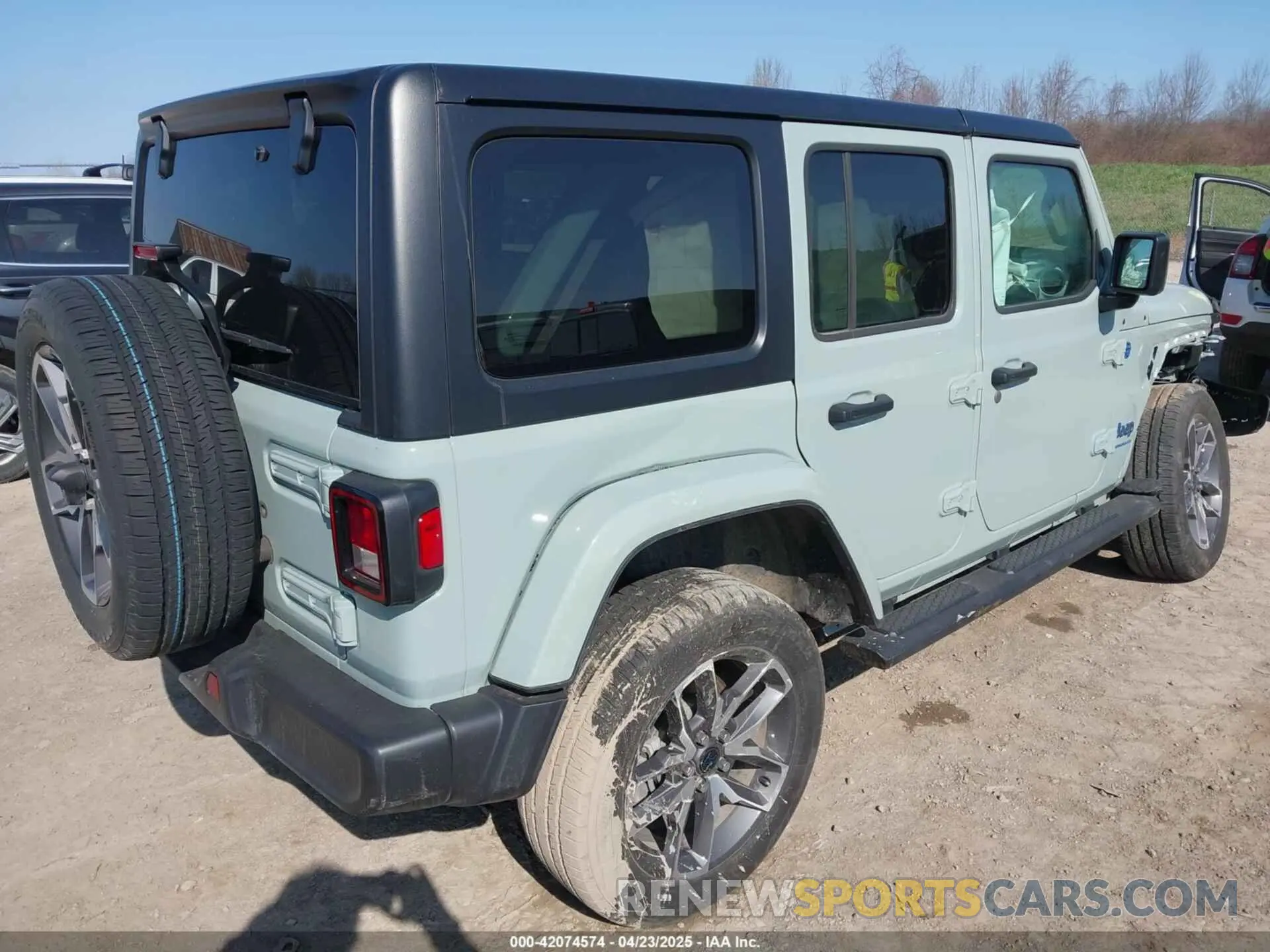 4 fotografías del automóvil dañado 1C4RJXN67RW169632 JEEP WRANGLER 4XE 2024