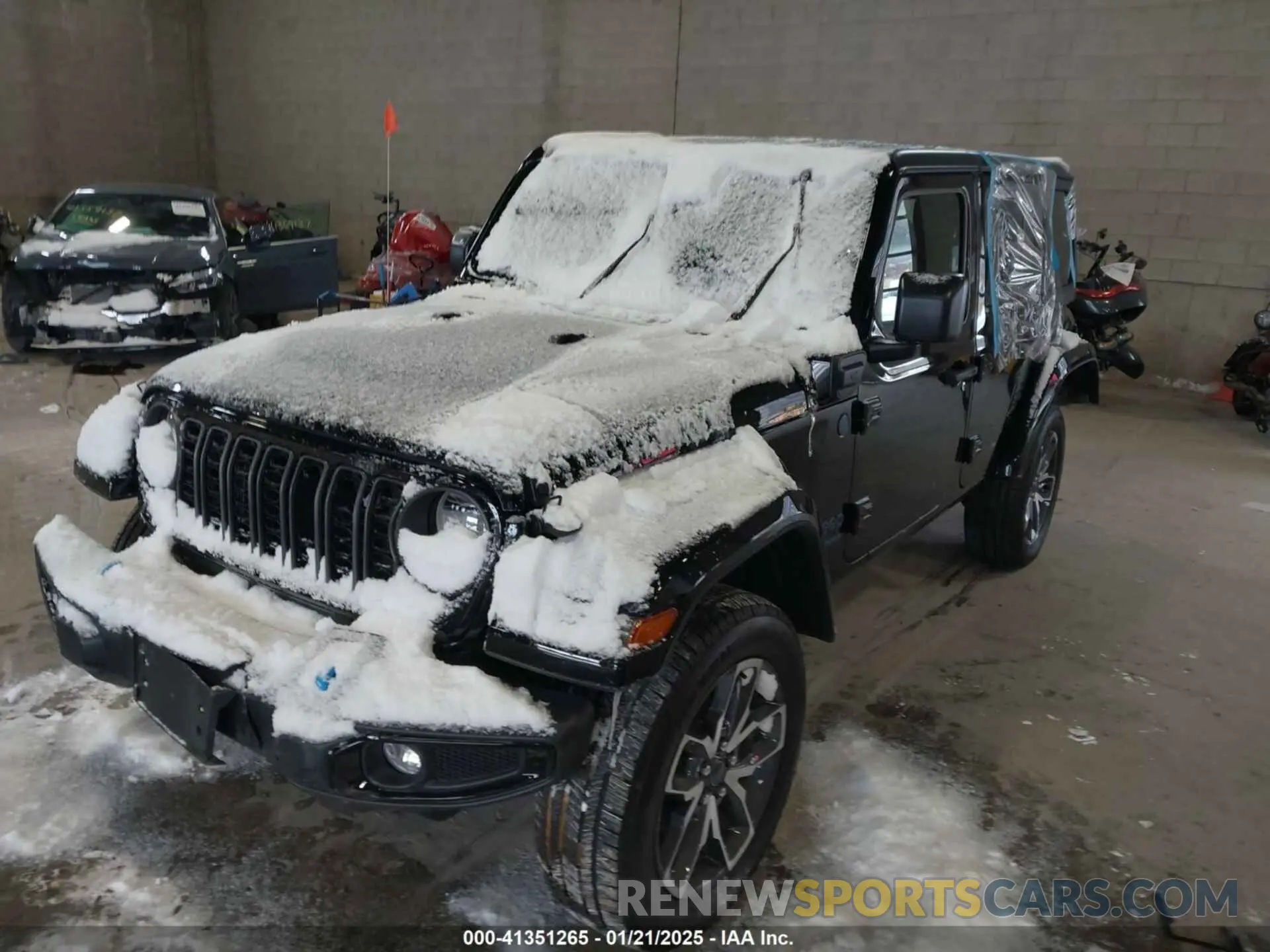 2 fotografías del automóvil dañado 1C4RJXN68RW207031 JEEP WRANGLER 4XE 2024