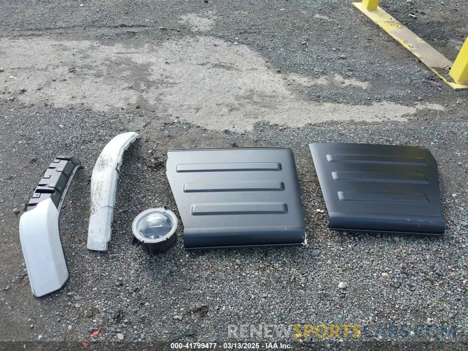 12 fotografías del automóvil dañado 1C4RJXN68RW228509 JEEP WRANGLER 4XE 2024