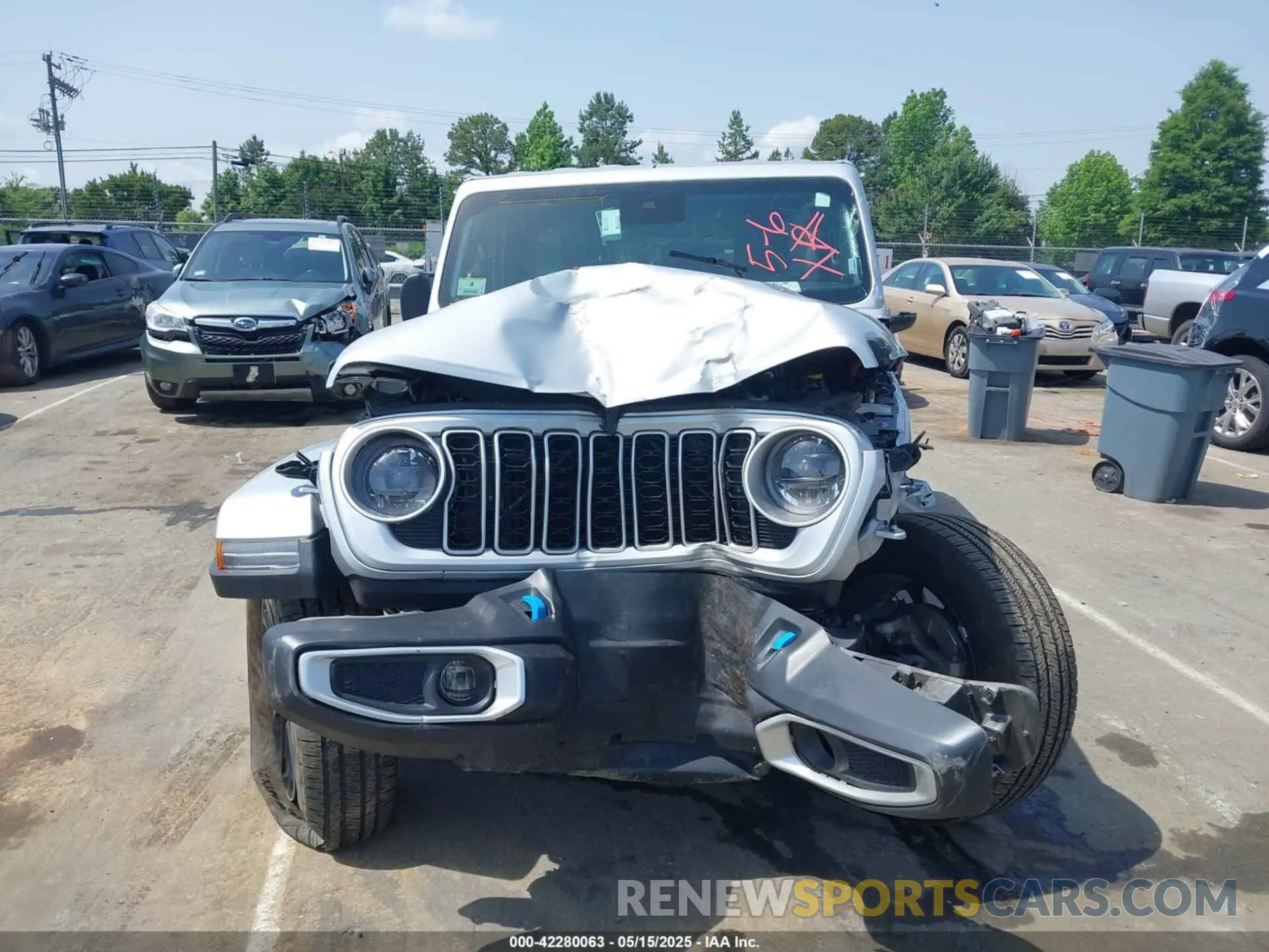 12 fotografías del automóvil dañado 1C4RJXP60RW292136 JEEP WRANGLER 4XE 2024