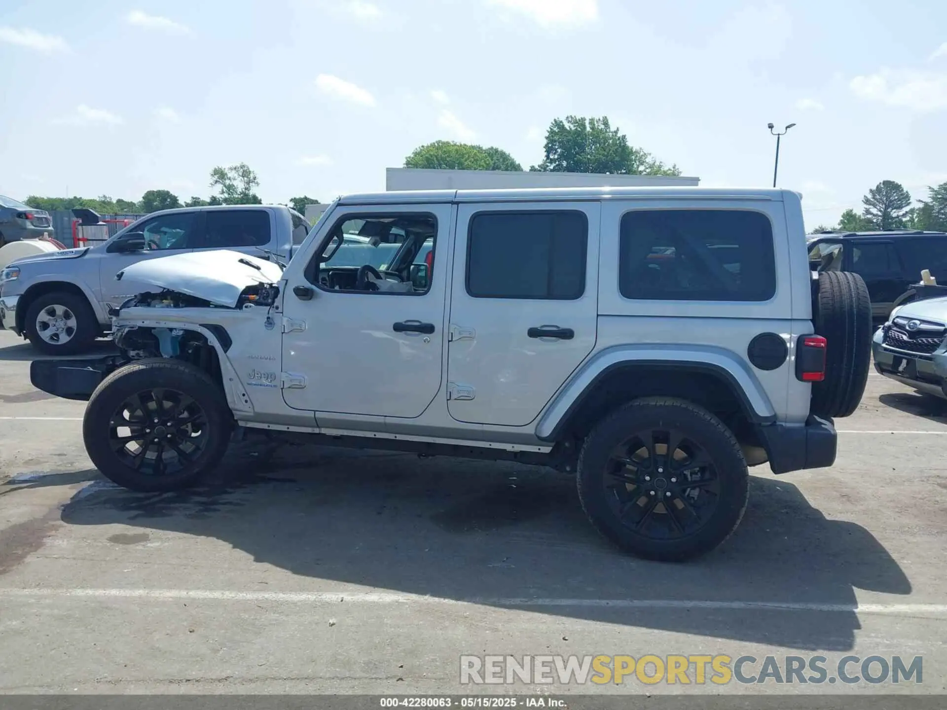 14 fotografías del automóvil dañado 1C4RJXP60RW292136 JEEP WRANGLER 4XE 2024