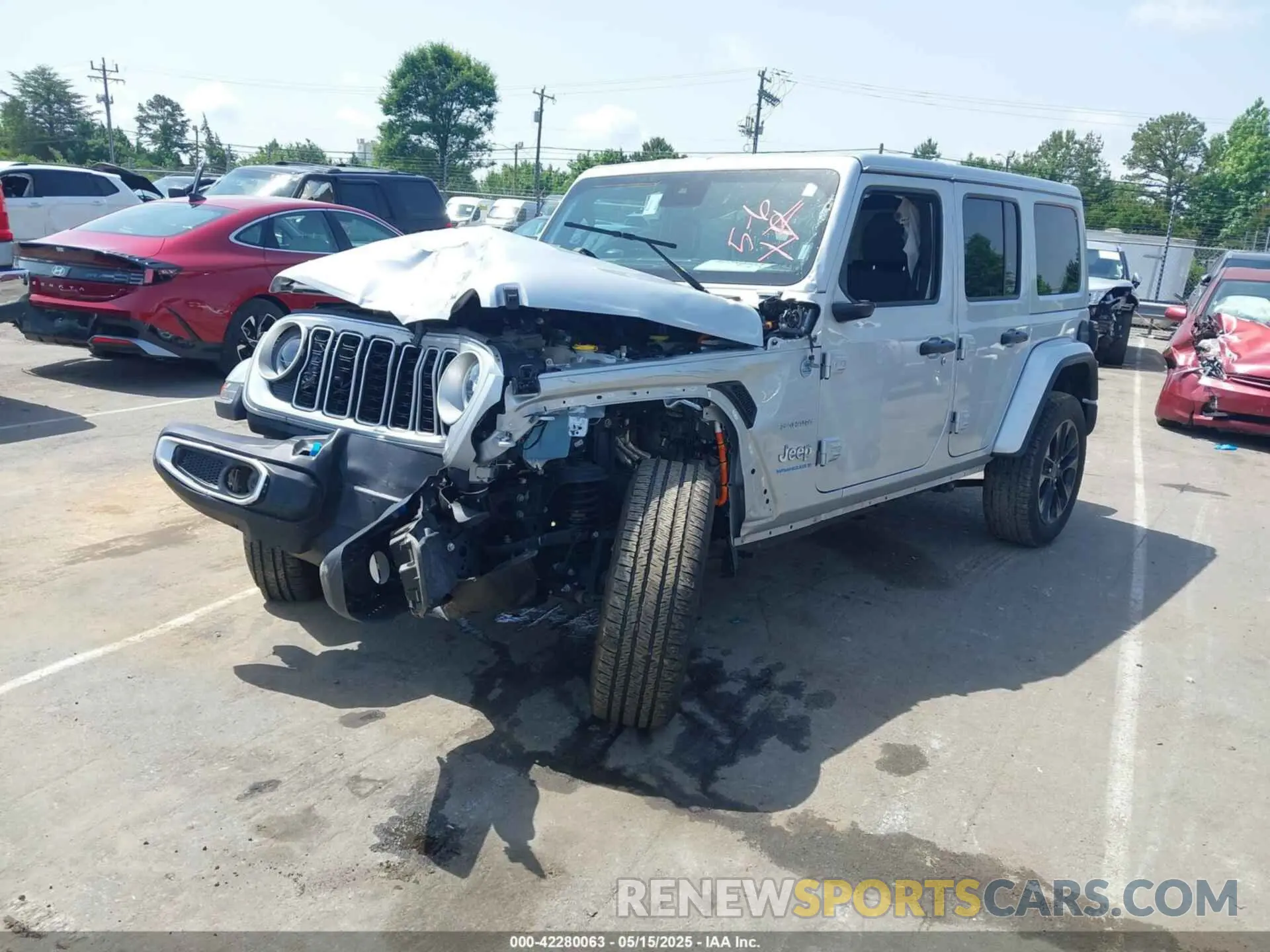 2 fotografías del automóvil dañado 1C4RJXP60RW292136 JEEP WRANGLER 4XE 2024