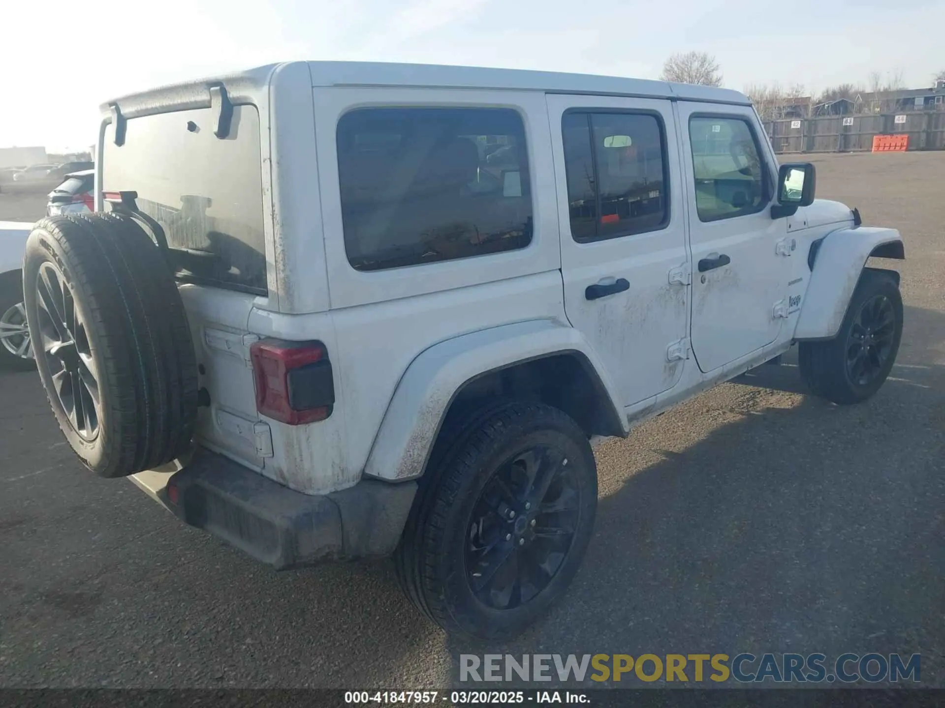 4 fotografías del automóvil dañado 1C4RJXP66RW271033 JEEP WRANGLER 4XE 2024