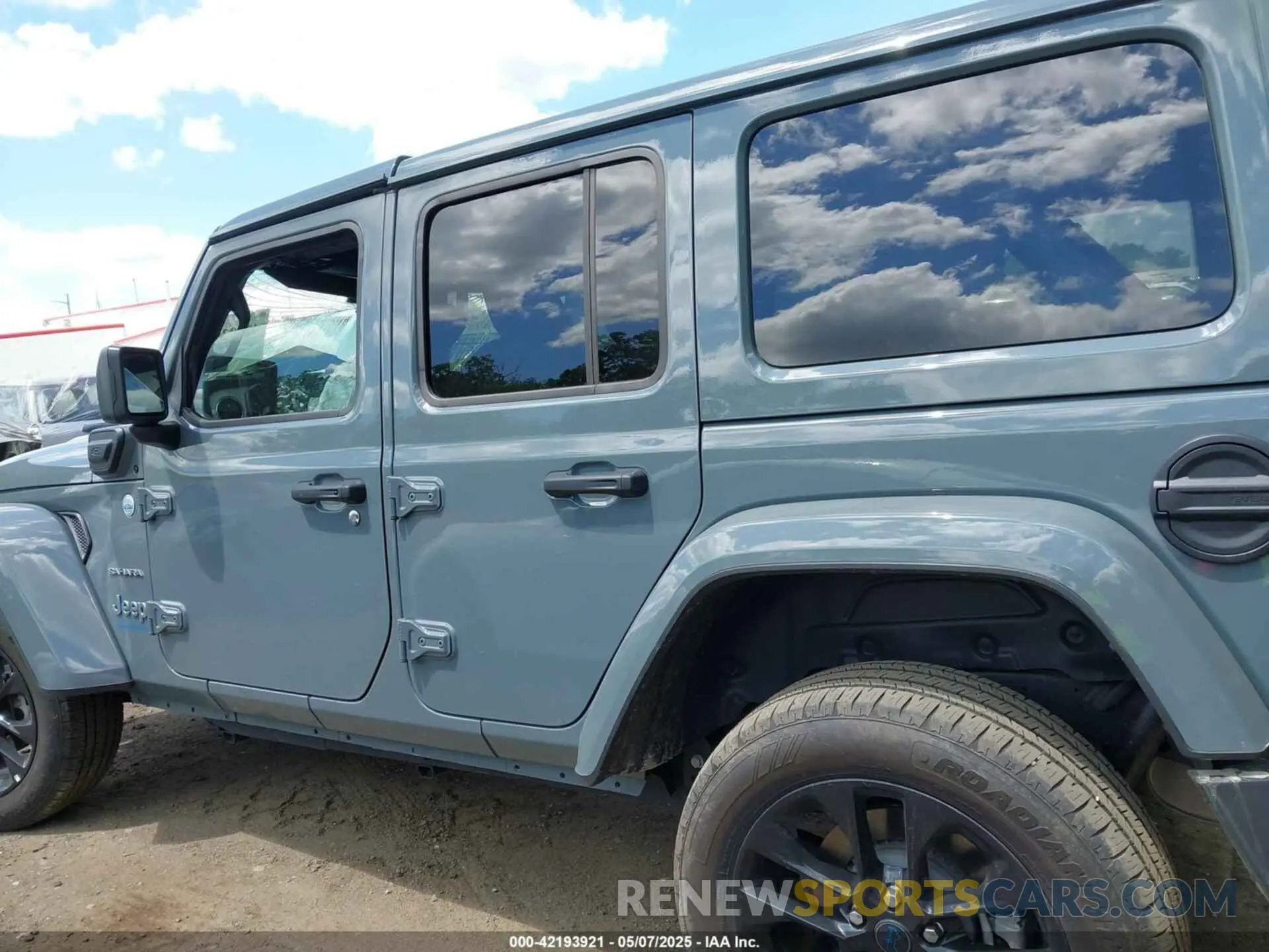 13 fotografías del automóvil dañado 1C4RJXP68RW270112 JEEP WRANGLER 4XE 2024