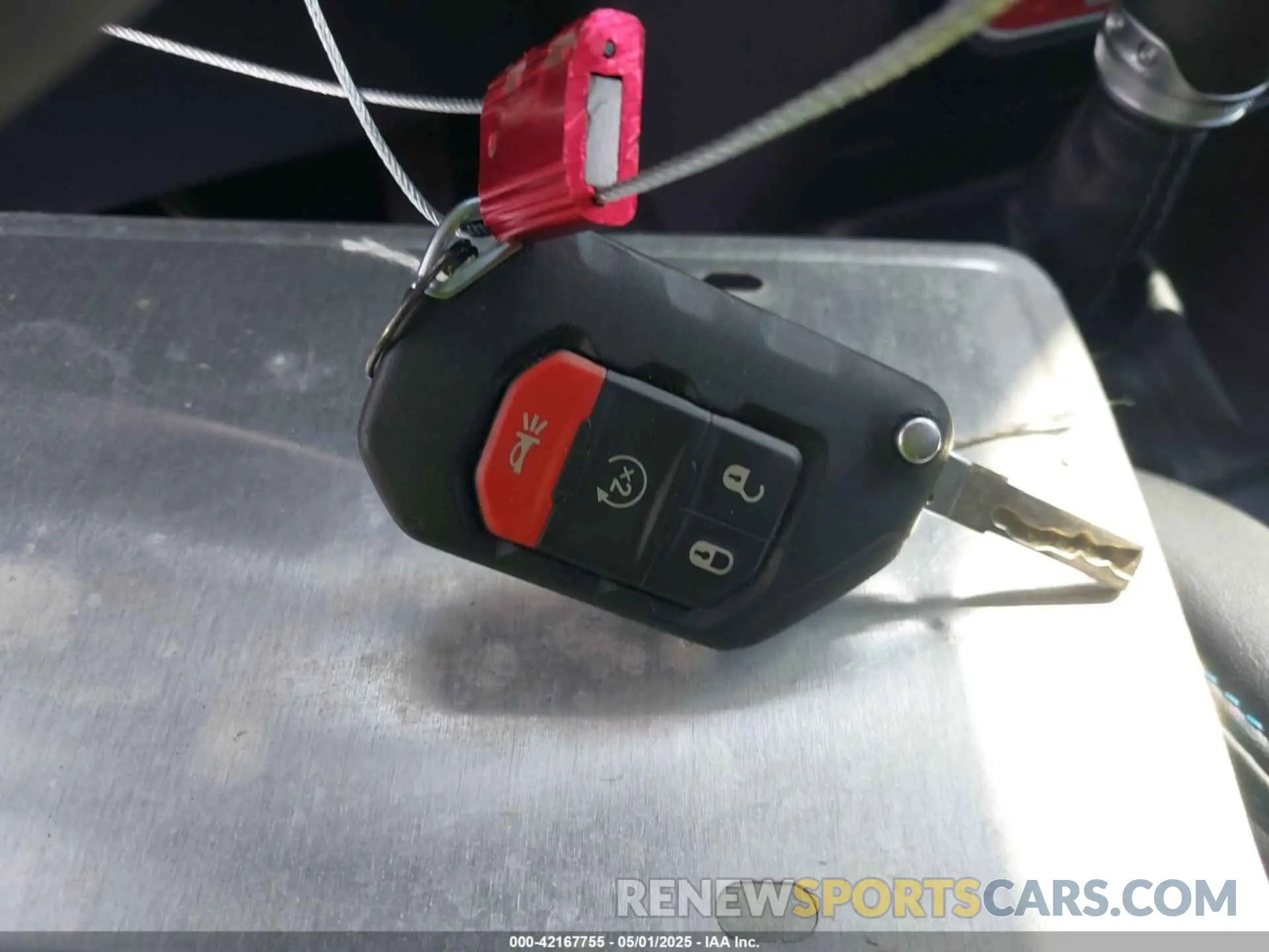 11 fotografías del automóvil dañado 1C4RJXR62RW211456 JEEP WRANGLER 4XE 2024