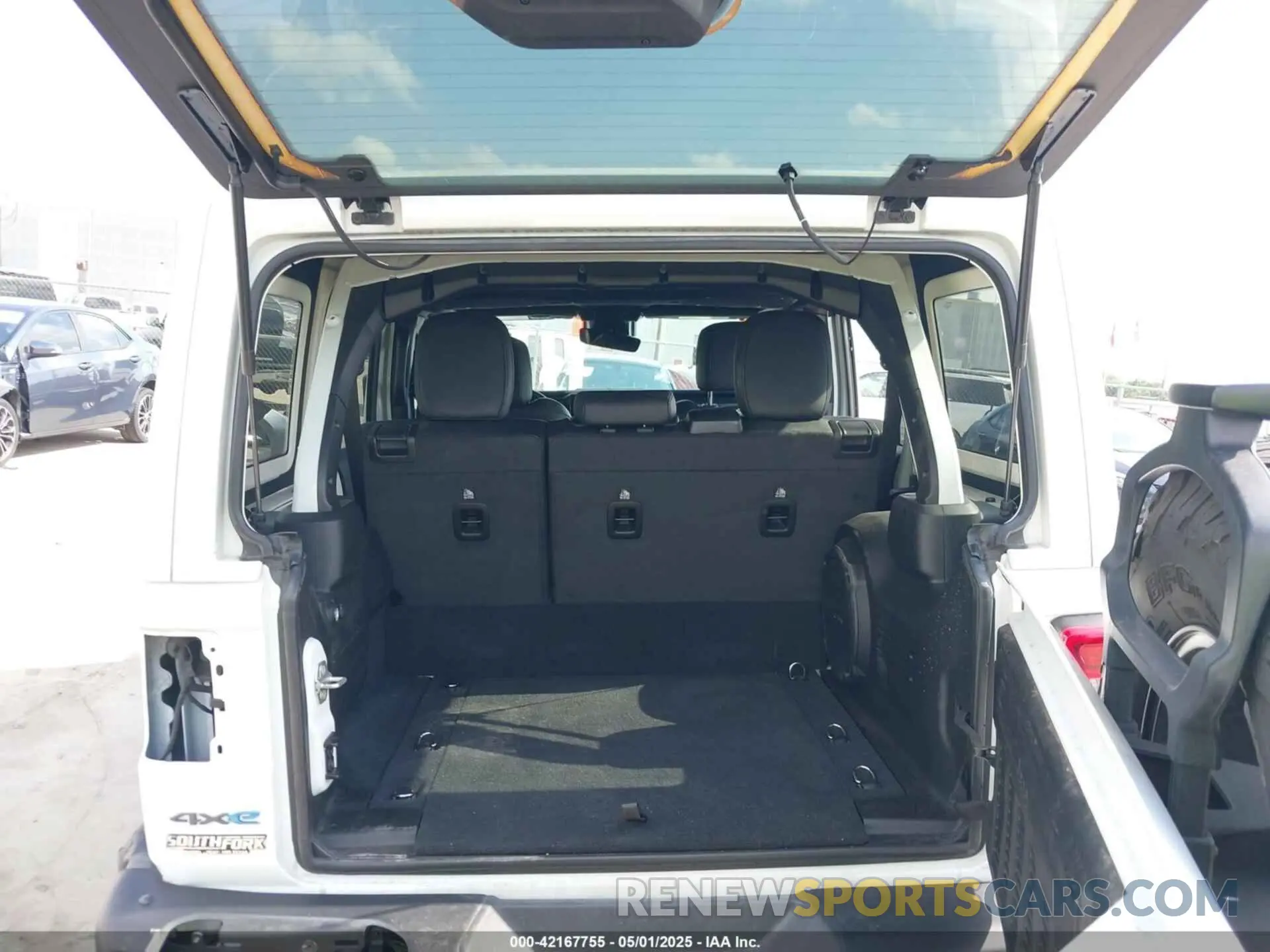 18 fotografías del automóvil dañado 1C4RJXR62RW211456 JEEP WRANGLER 4XE 2024