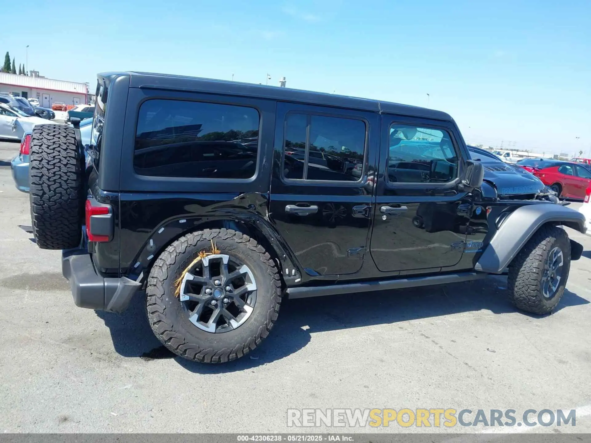 13 fotografías del automóvil dañado 1C4RJXR63RW167211 JEEP WRANGLER 4XE 2024