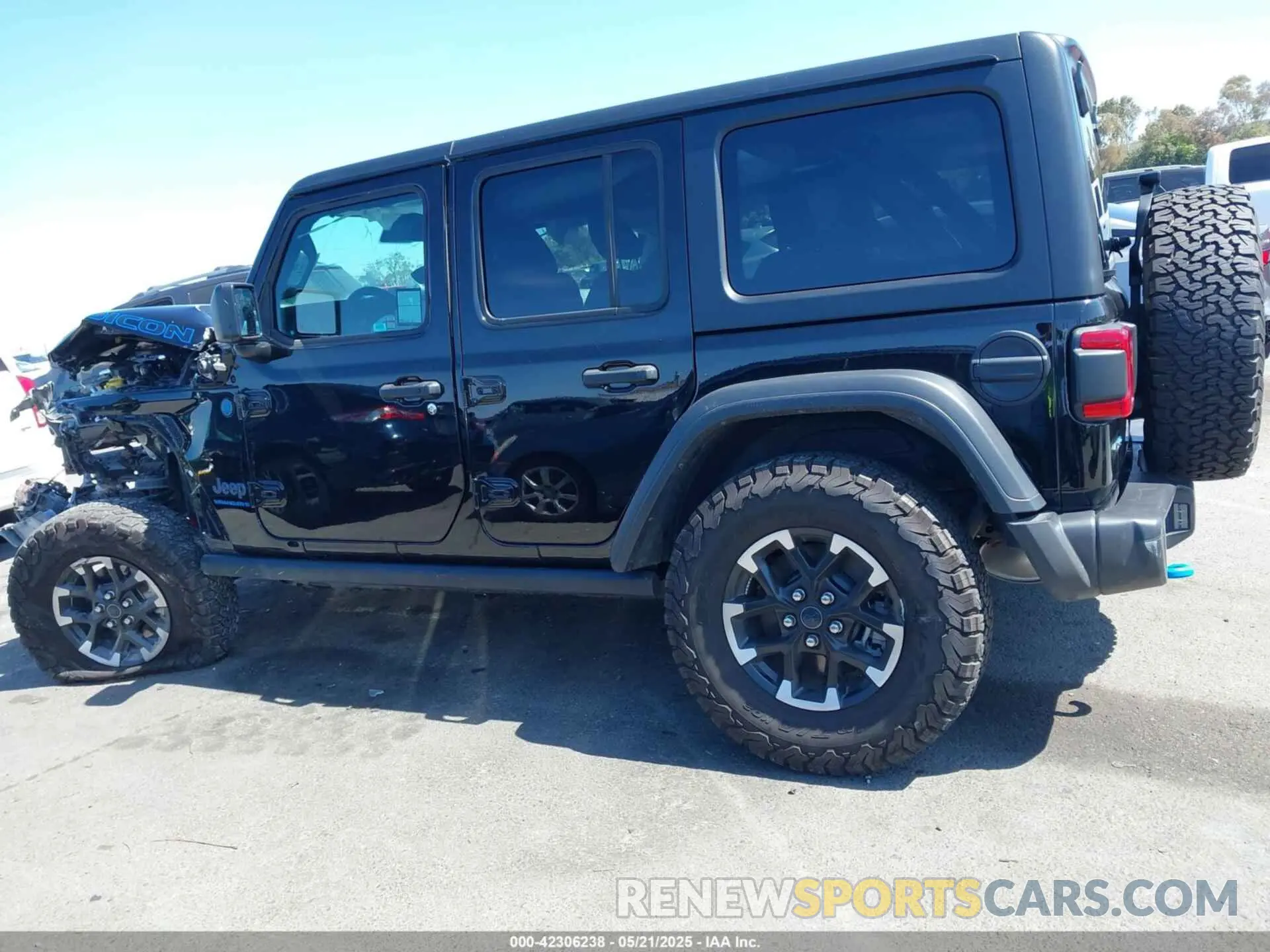 14 fotografías del automóvil dañado 1C4RJXR63RW167211 JEEP WRANGLER 4XE 2024