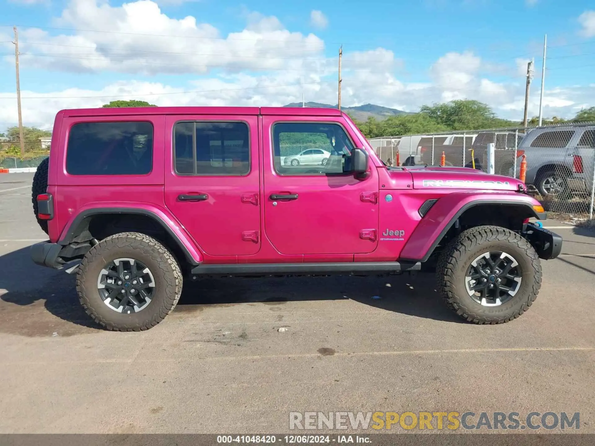 14 fotografías del automóvil dañado 1C4RJXR65RW325418 JEEP WRANGLER 4XE 2024