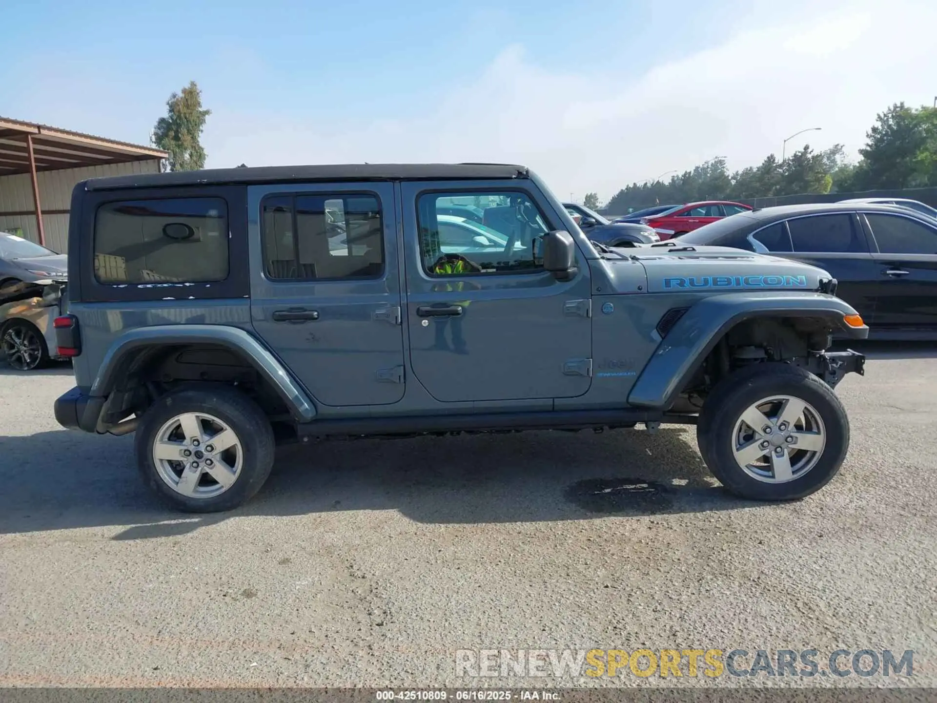 13 fotografías del automóvil dañado 1C4RJXR67RW149021 JEEP WRANGLER 4XE 2024