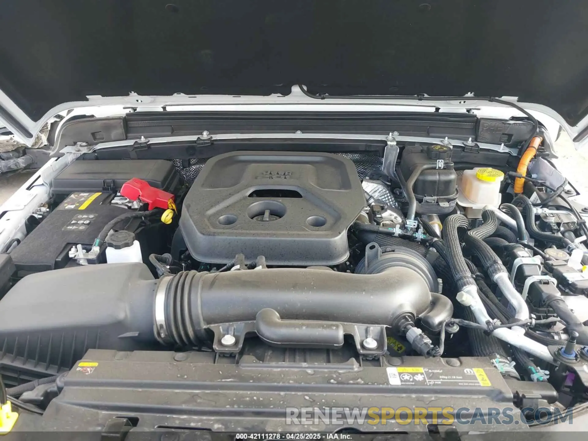 10 fotografías del automóvil dañado 1C4RJXN66SW519807 JEEP WRANGLER 4XE 2025