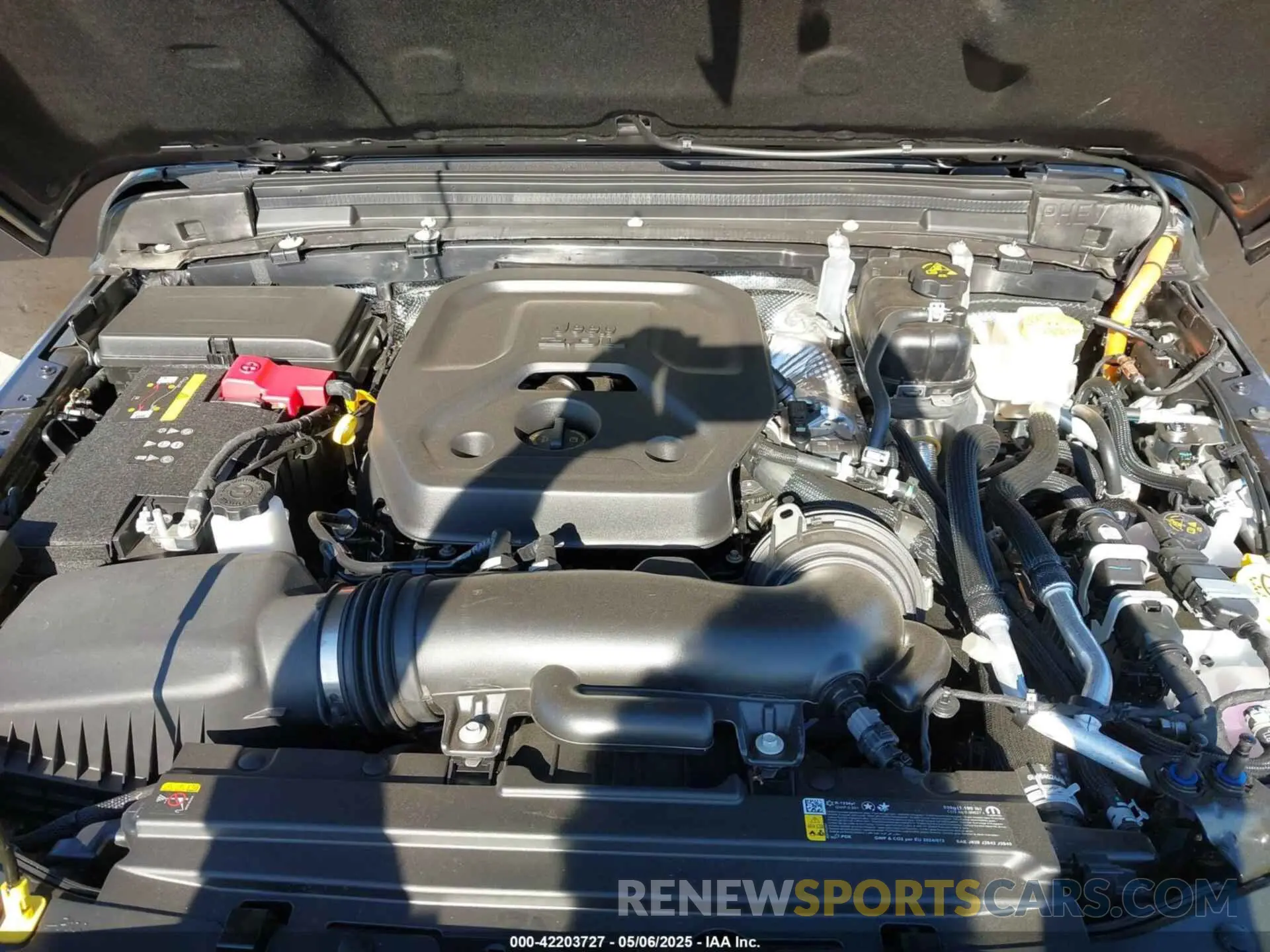 10 fotografías del automóvil dañado 1C4RJXR63SW572071 JEEP WRANGLER 4XE 2025
