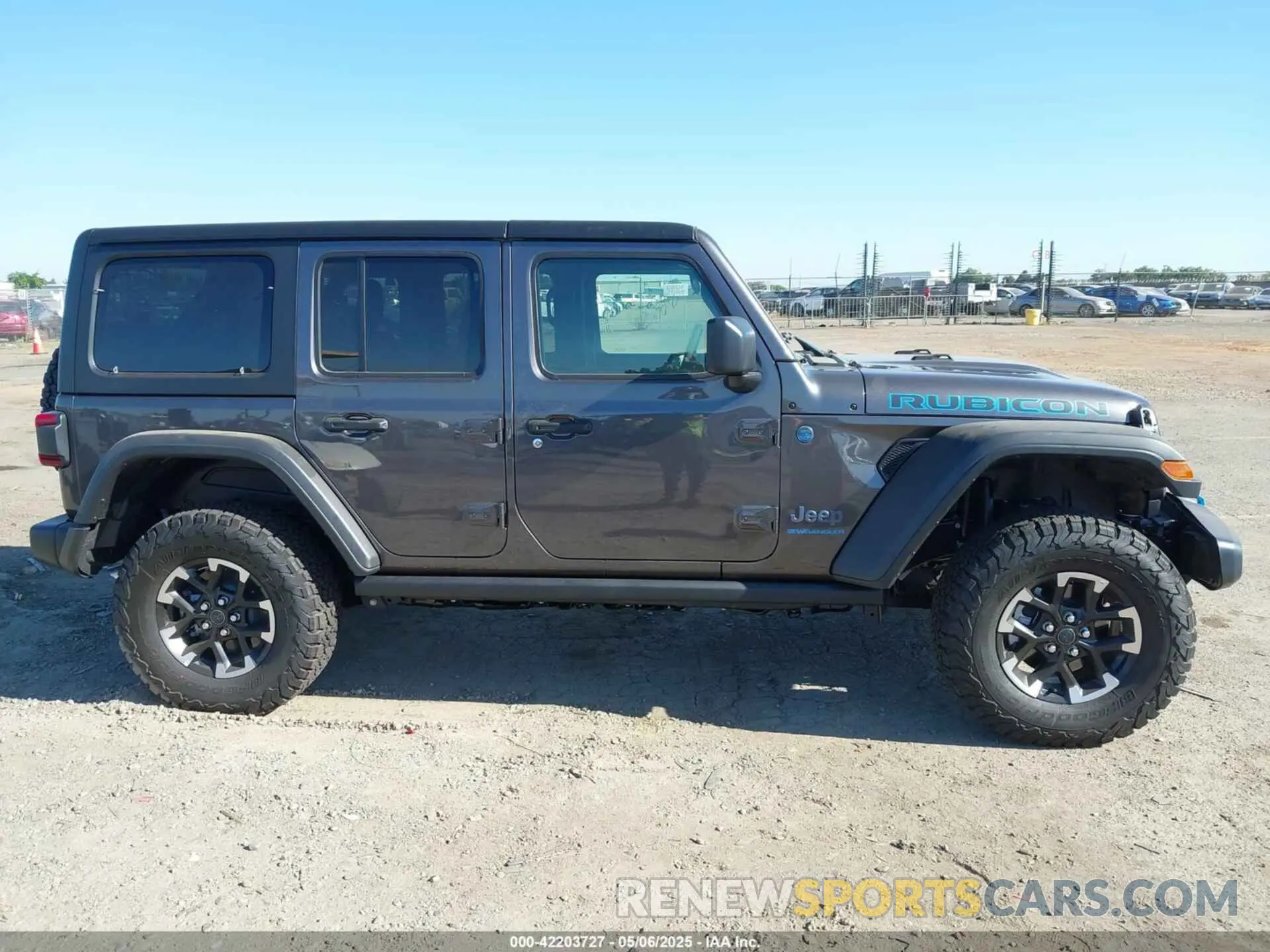 13 fotografías del automóvil dañado 1C4RJXR63SW572071 JEEP WRANGLER 4XE 2025