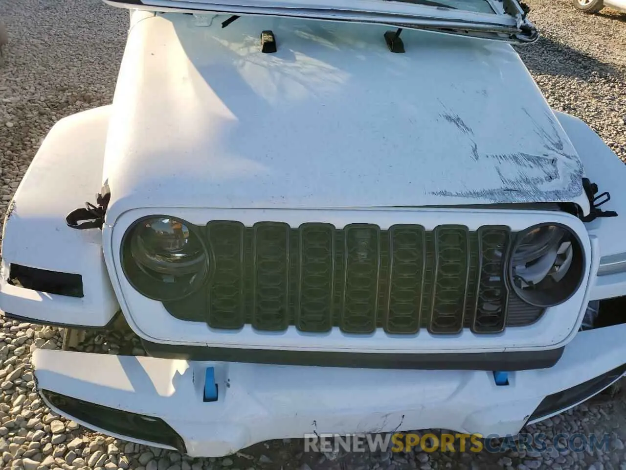 11 fotografías del automóvil dañado 1C4RJXU6XRW232904 JEEP WRANGLER H 2024