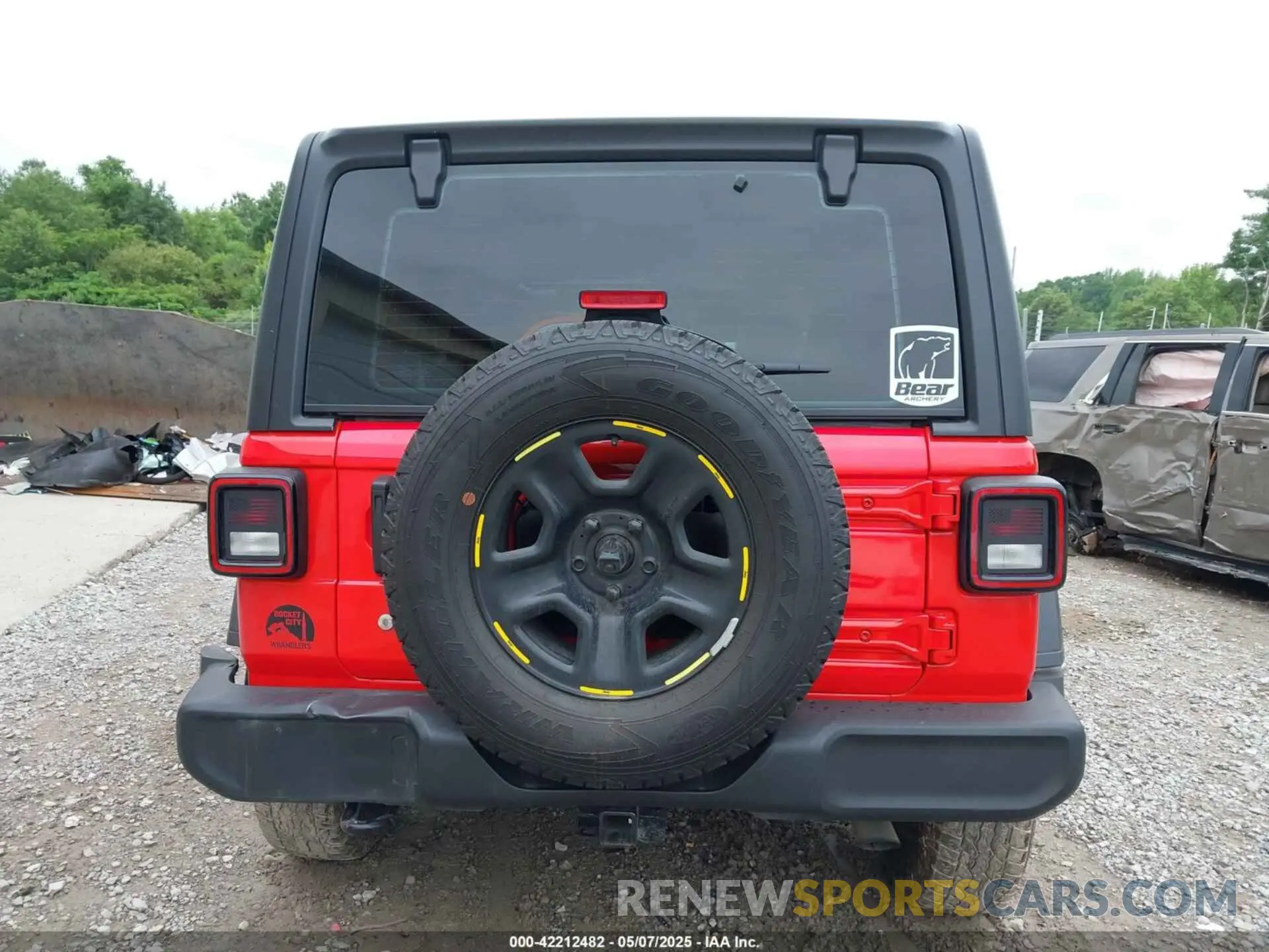 16 fotografías del automóvil dañado 1C4HJXDG0KW560147 JEEP WRANGLER UNLIMITED 2019