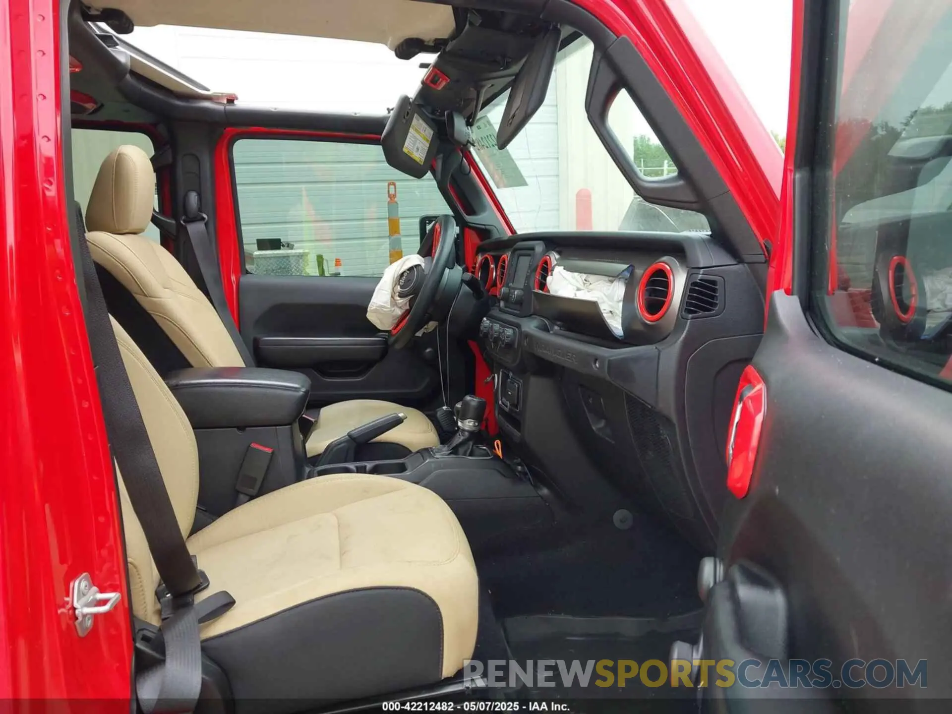 5 fotografías del automóvil dañado 1C4HJXDG0KW560147 JEEP WRANGLER UNLIMITED 2019