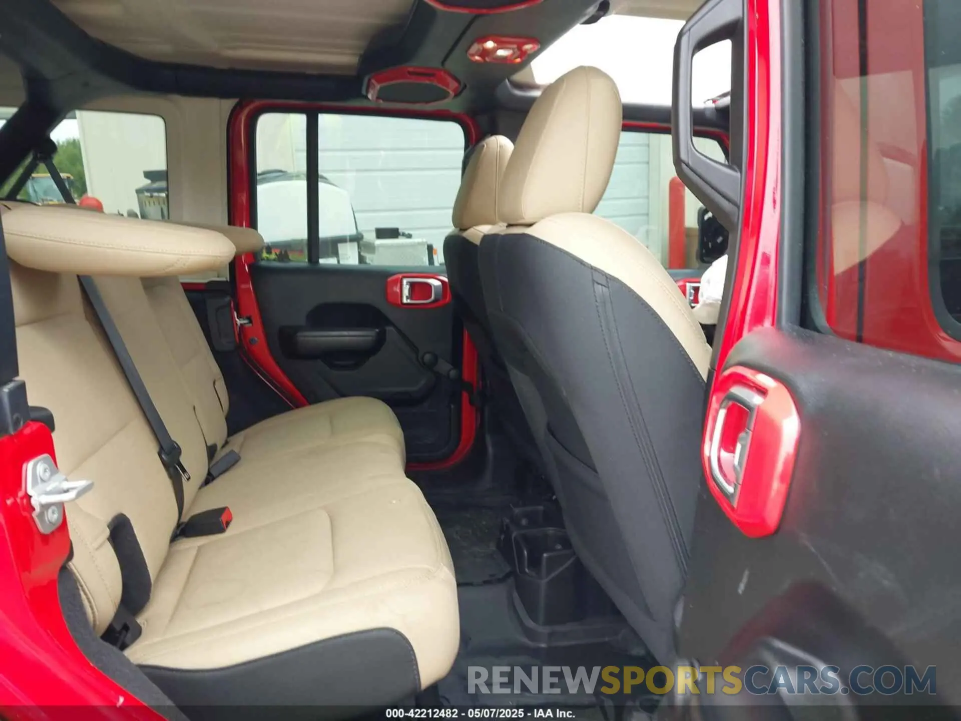 8 fotografías del automóvil dañado 1C4HJXDG0KW560147 JEEP WRANGLER UNLIMITED 2019