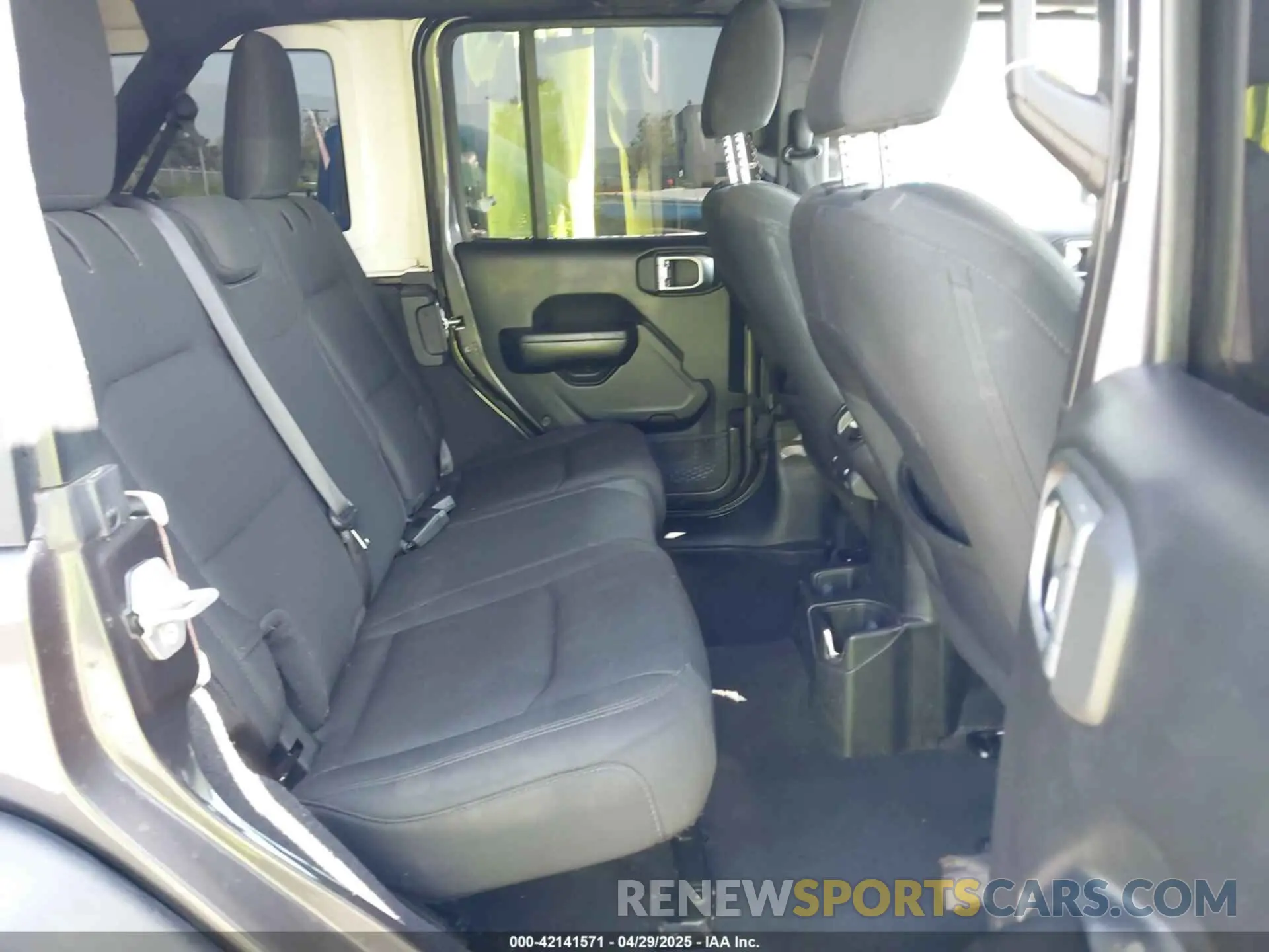 8 fotografías del automóvil dañado 1C4HJXDG1KW528470 JEEP WRANGLER UNLIMITED 2019