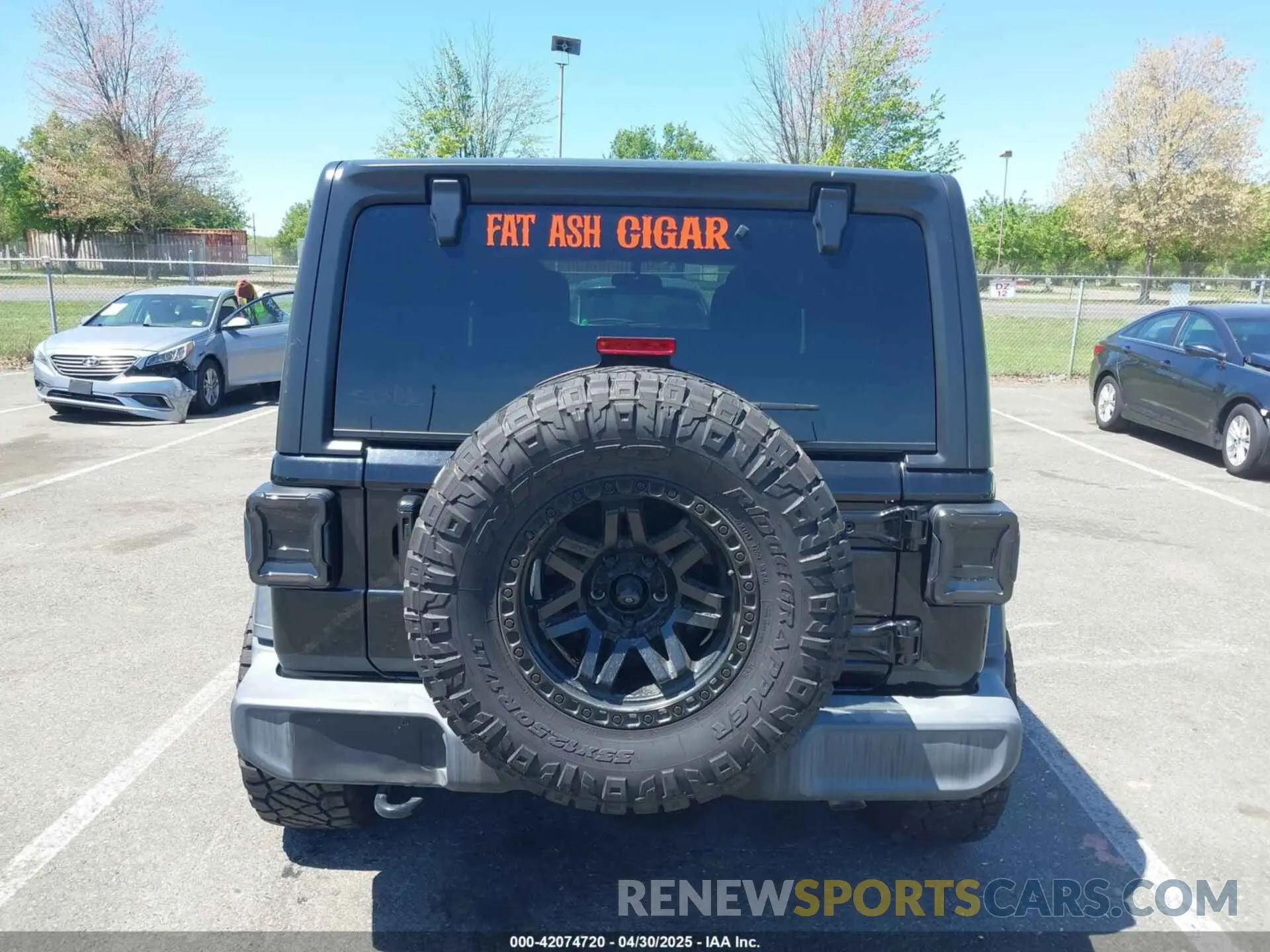 16 fotografías del automóvil dañado 1C4HJXDG1KW530168 JEEP WRANGLER UNLIMITED 2019