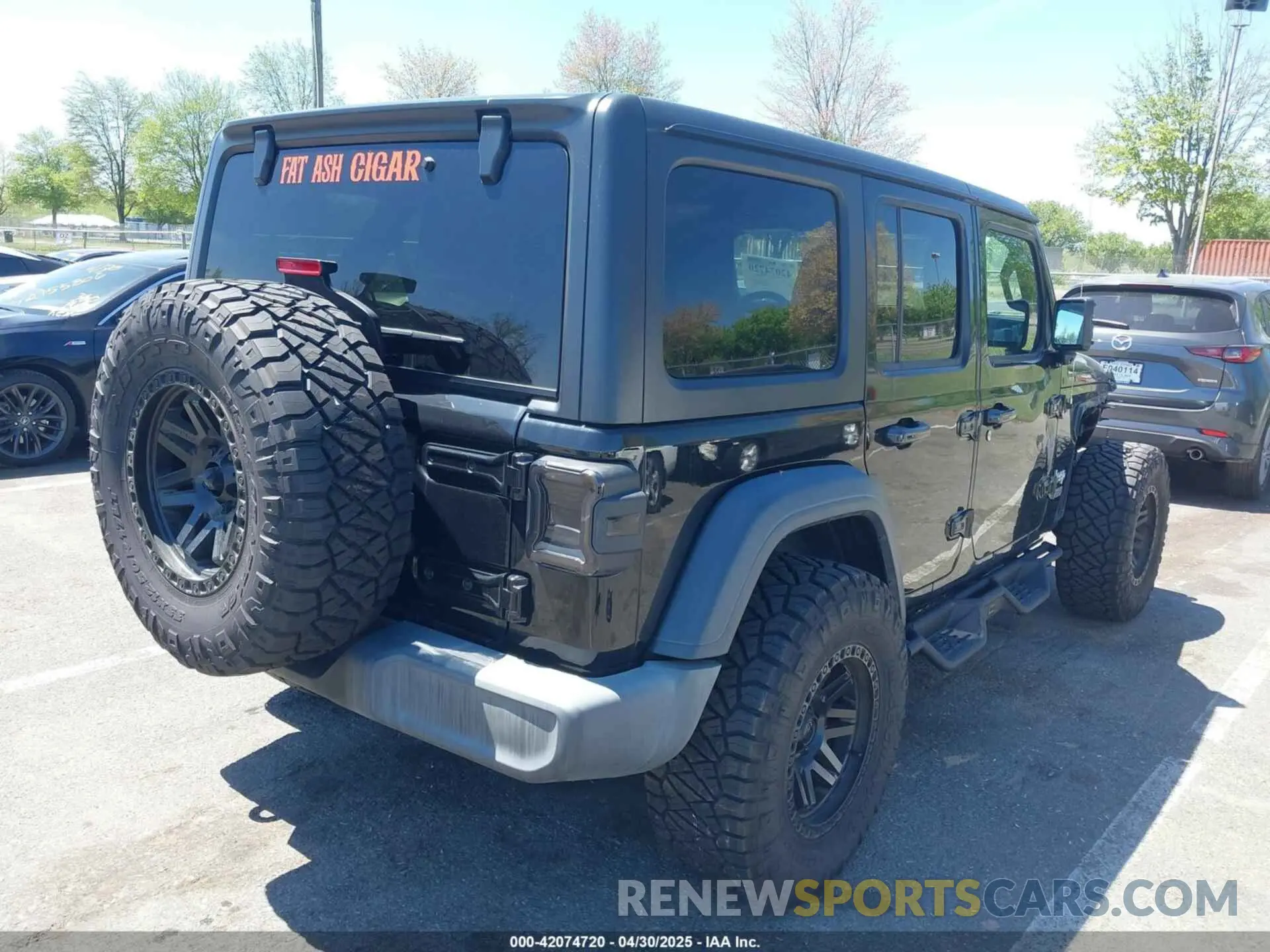 4 fotografías del automóvil dañado 1C4HJXDG1KW530168 JEEP WRANGLER UNLIMITED 2019