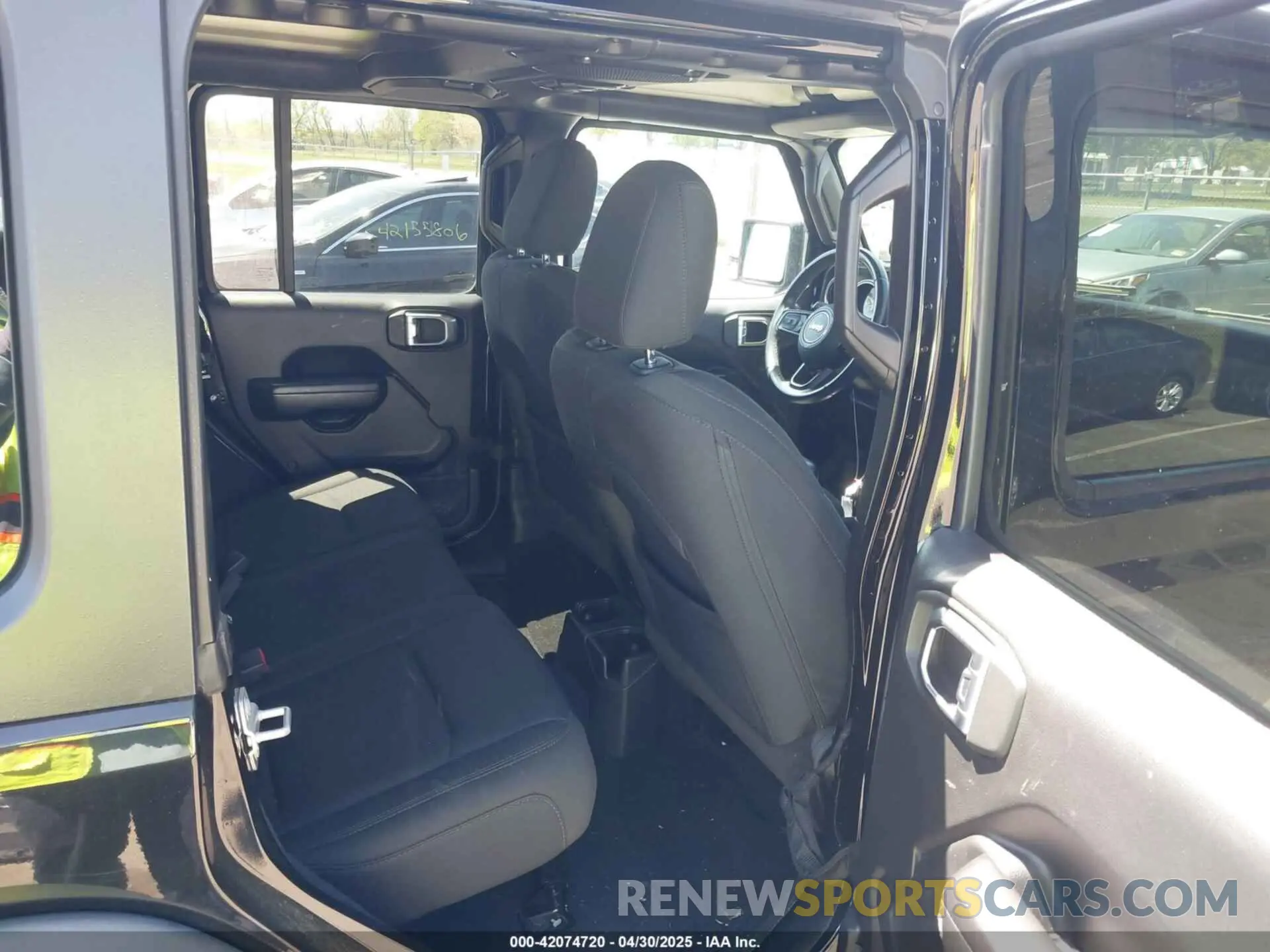 8 fotografías del automóvil dañado 1C4HJXDG1KW530168 JEEP WRANGLER UNLIMITED 2019