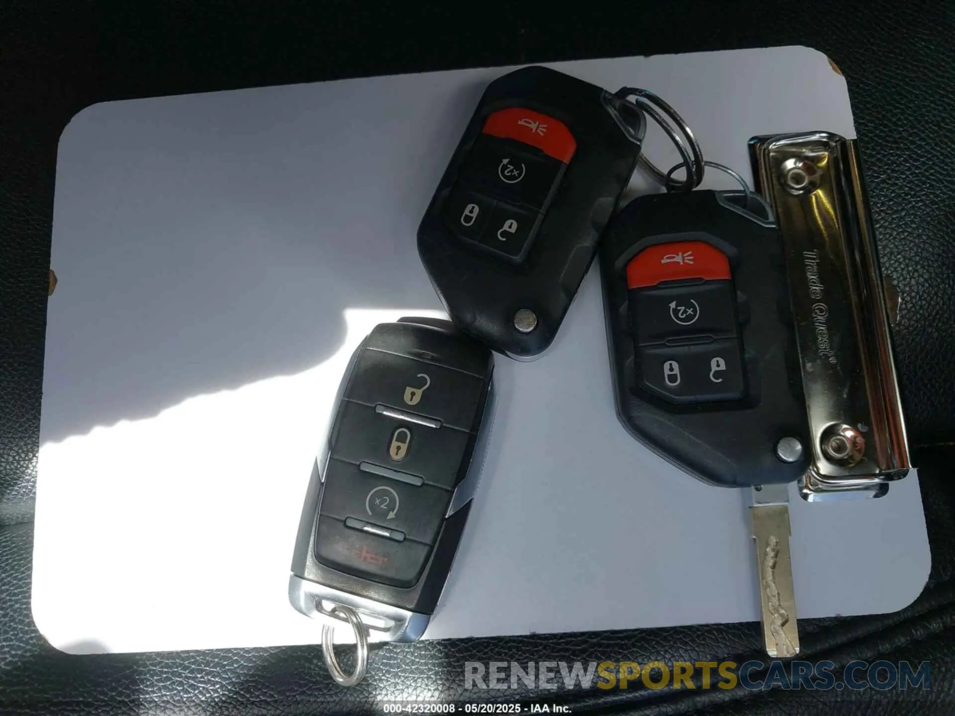 11 fotografías del automóvil dañado 1C4HJXDG2KW532866 JEEP WRANGLER UNLIMITED 2019
