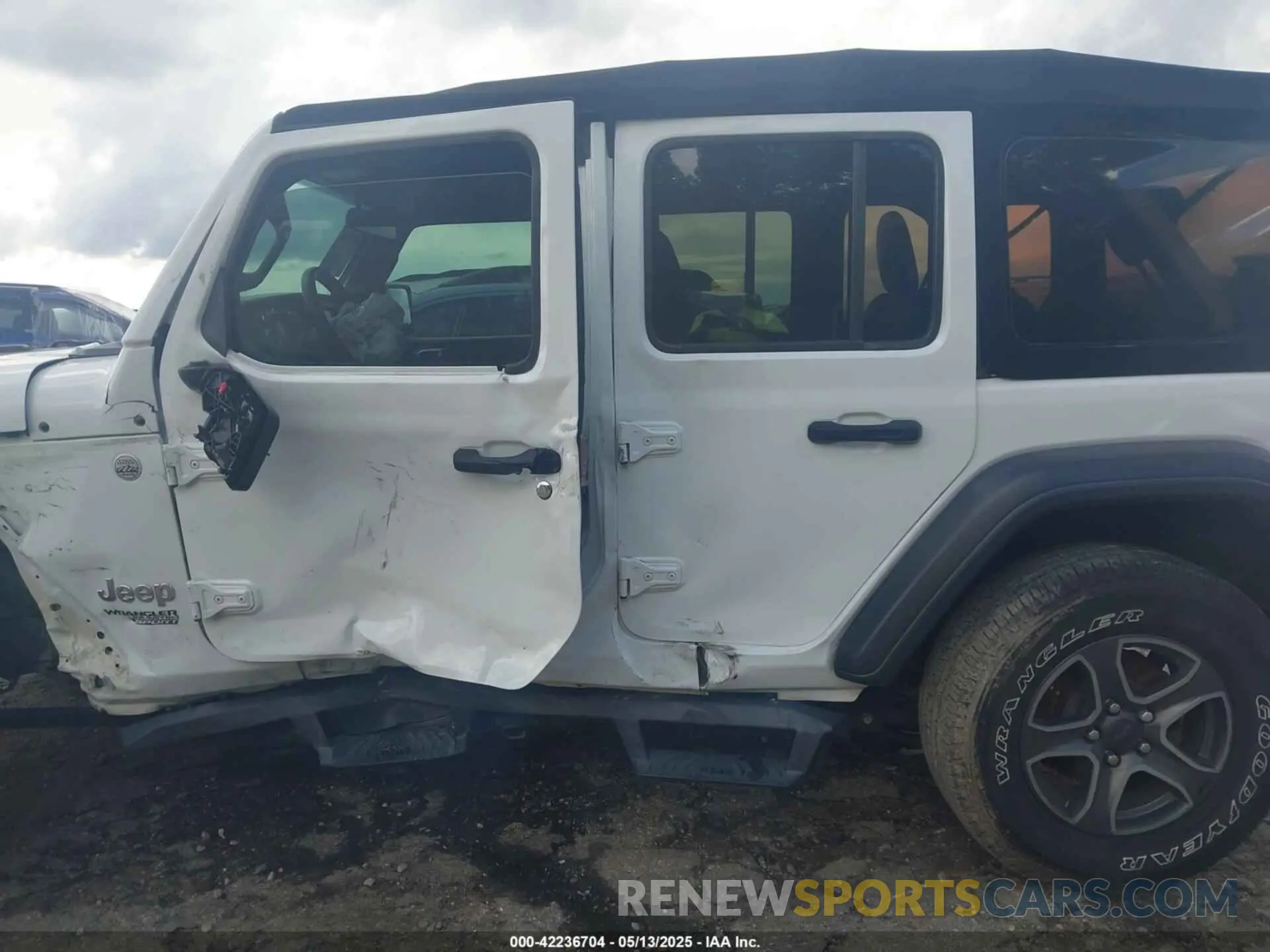 14 fotografías del automóvil dañado 1C4HJXDG7KW597096 JEEP WRANGLER UNLIMITED 2019