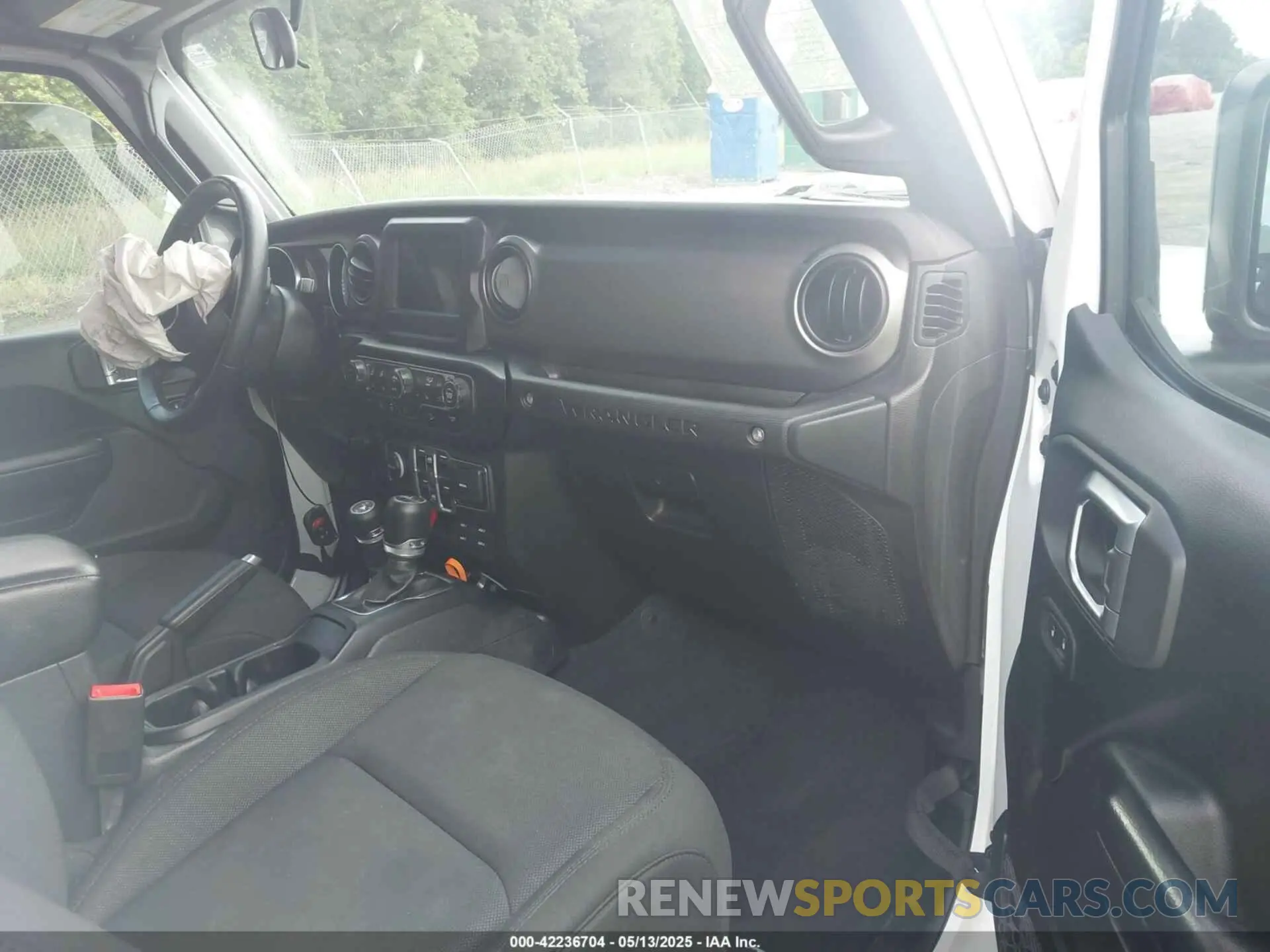 5 fotografías del automóvil dañado 1C4HJXDG7KW597096 JEEP WRANGLER UNLIMITED 2019