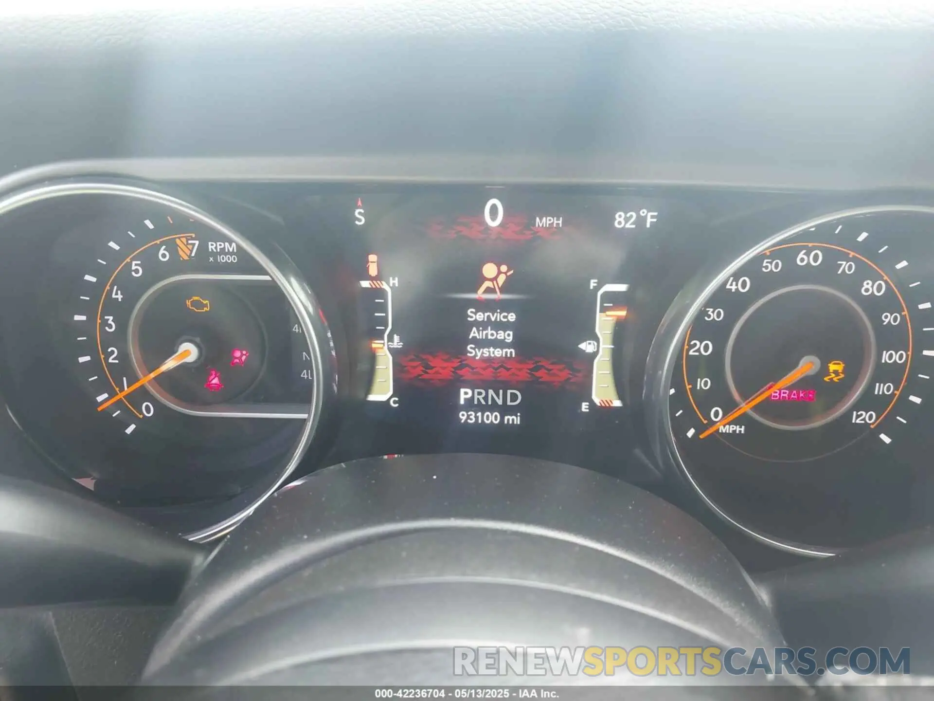 7 fotografías del automóvil dañado 1C4HJXDG7KW597096 JEEP WRANGLER UNLIMITED 2019