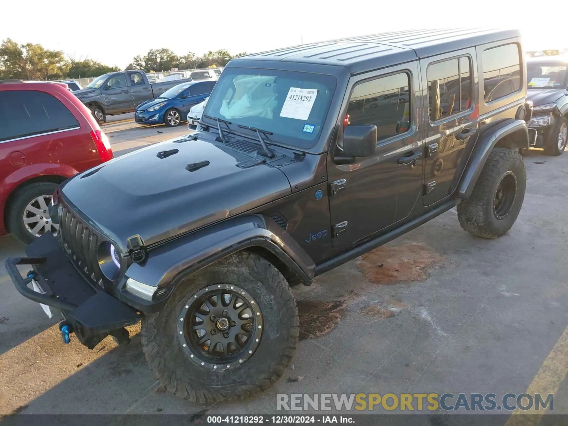 6 fotografías del automóvil dañado 1C4HJXDG9KW558672 JEEP WRANGLER UNLIMITED 2019