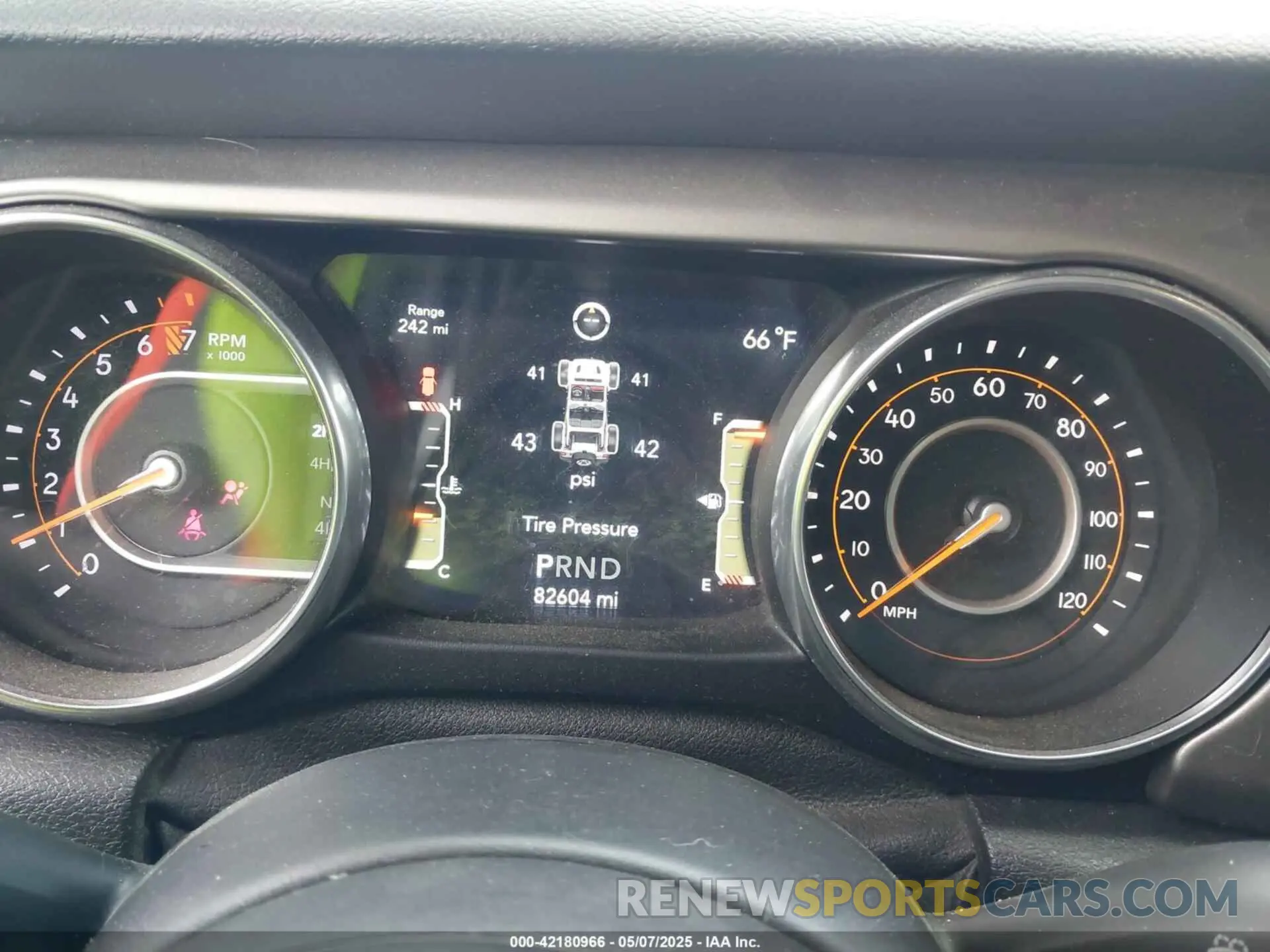 7 fotografías del automóvil dañado 1C4HJXDG9KW598816 JEEP WRANGLER UNLIMITED 2019
