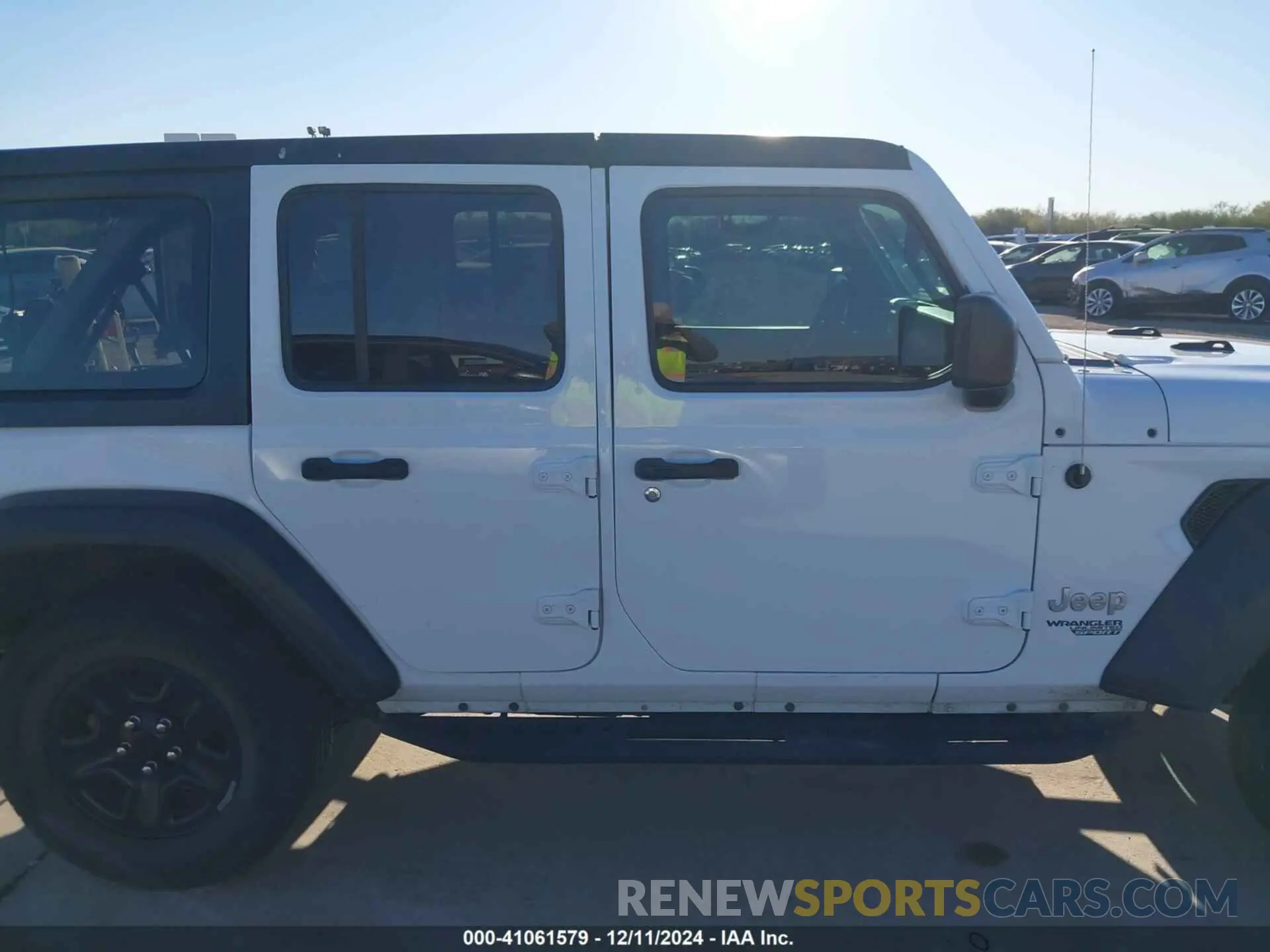 14 fotografías del automóvil dañado 1C4HJXDGXKW663785 JEEP WRANGLER UNLIMITED 2019