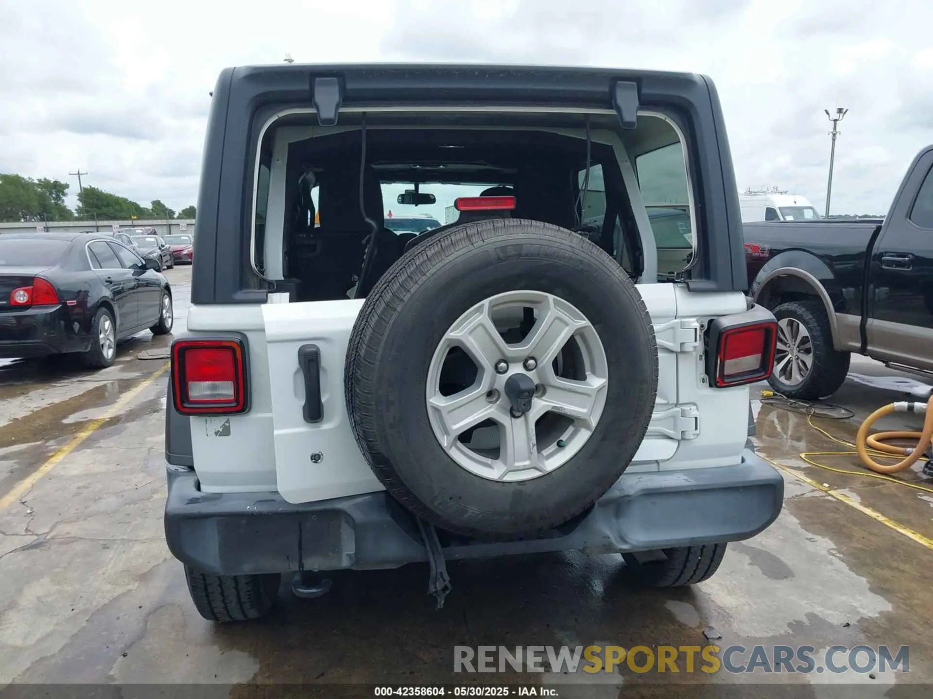 6 fotografías del automóvil dañado 1C4HJXDN3KW689739 JEEP WRANGLER UNLIMITED 2019
