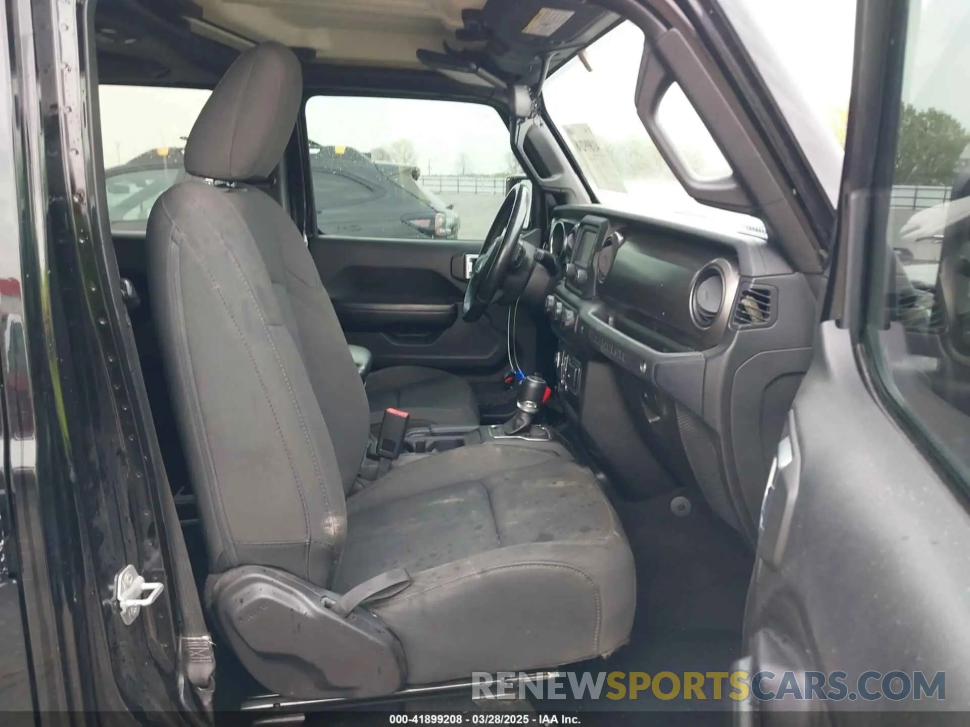 5 fotografías del automóvil dañado 1C4HJXDN4KW596289 JEEP WRANGLER UNLIMITED 2019