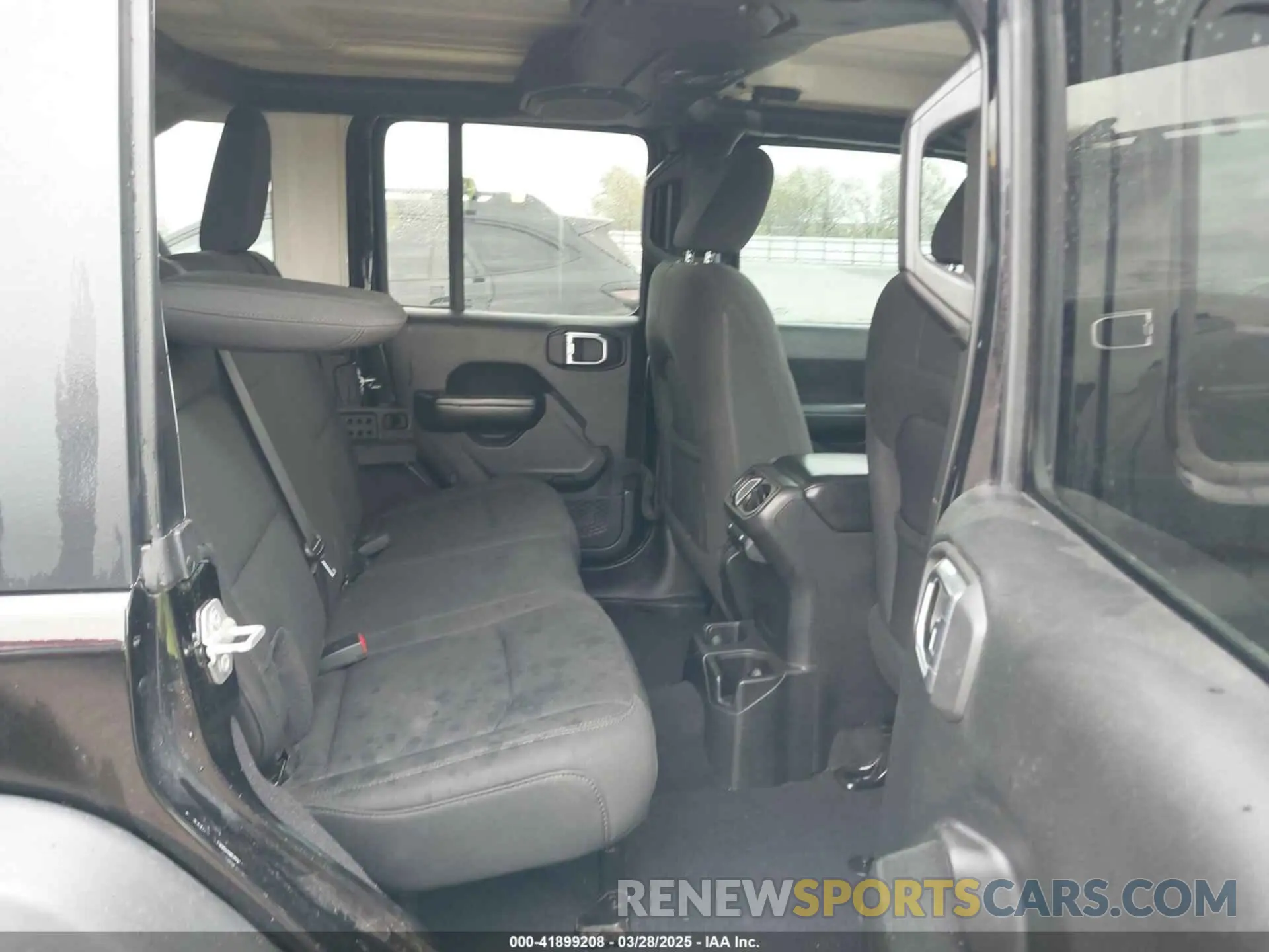 8 fotografías del automóvil dañado 1C4HJXDN4KW596289 JEEP WRANGLER UNLIMITED 2019