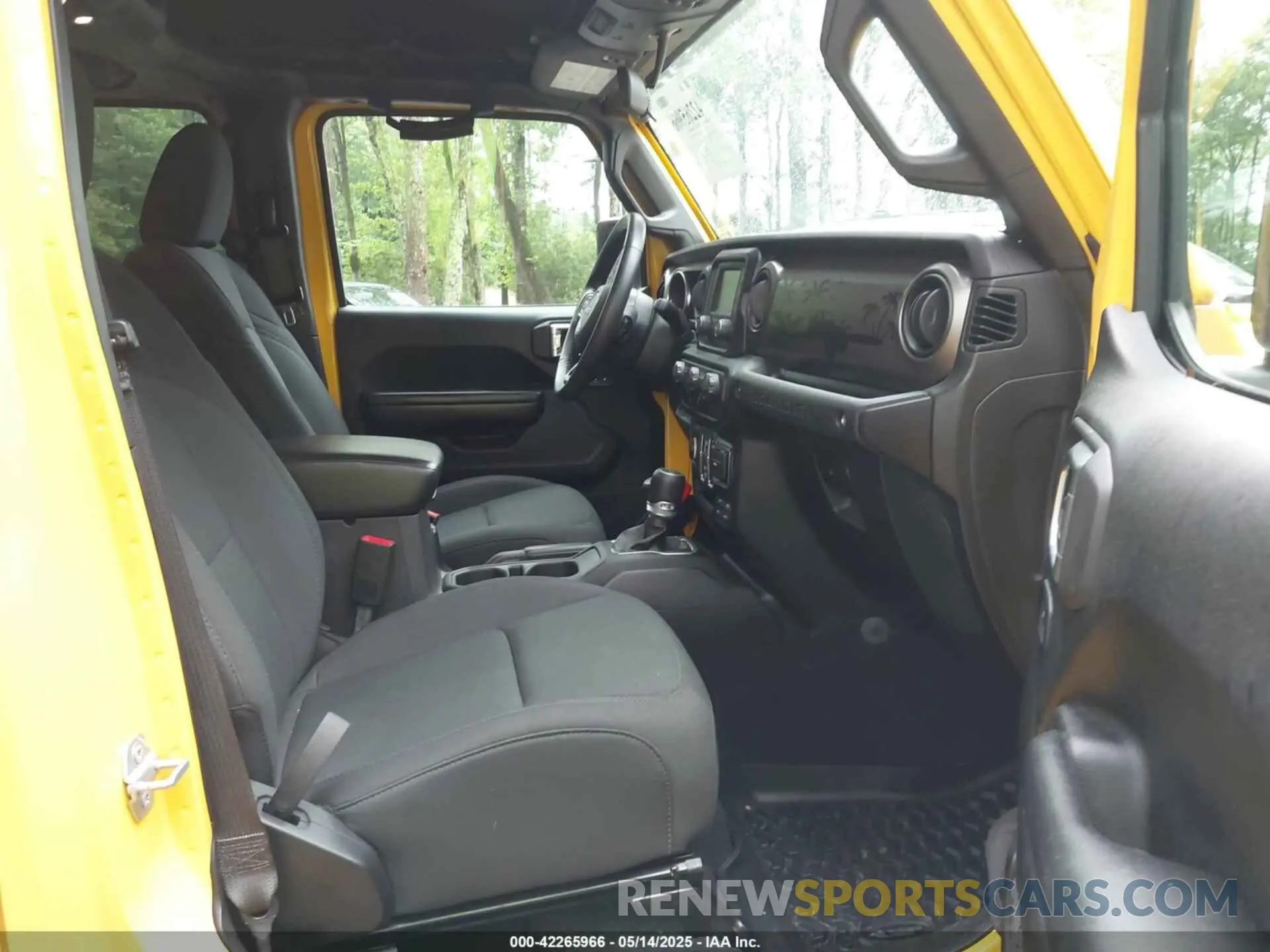 5 fotografías del automóvil dañado 1C4HJXDNXKW565788 JEEP WRANGLER UNLIMITED 2019