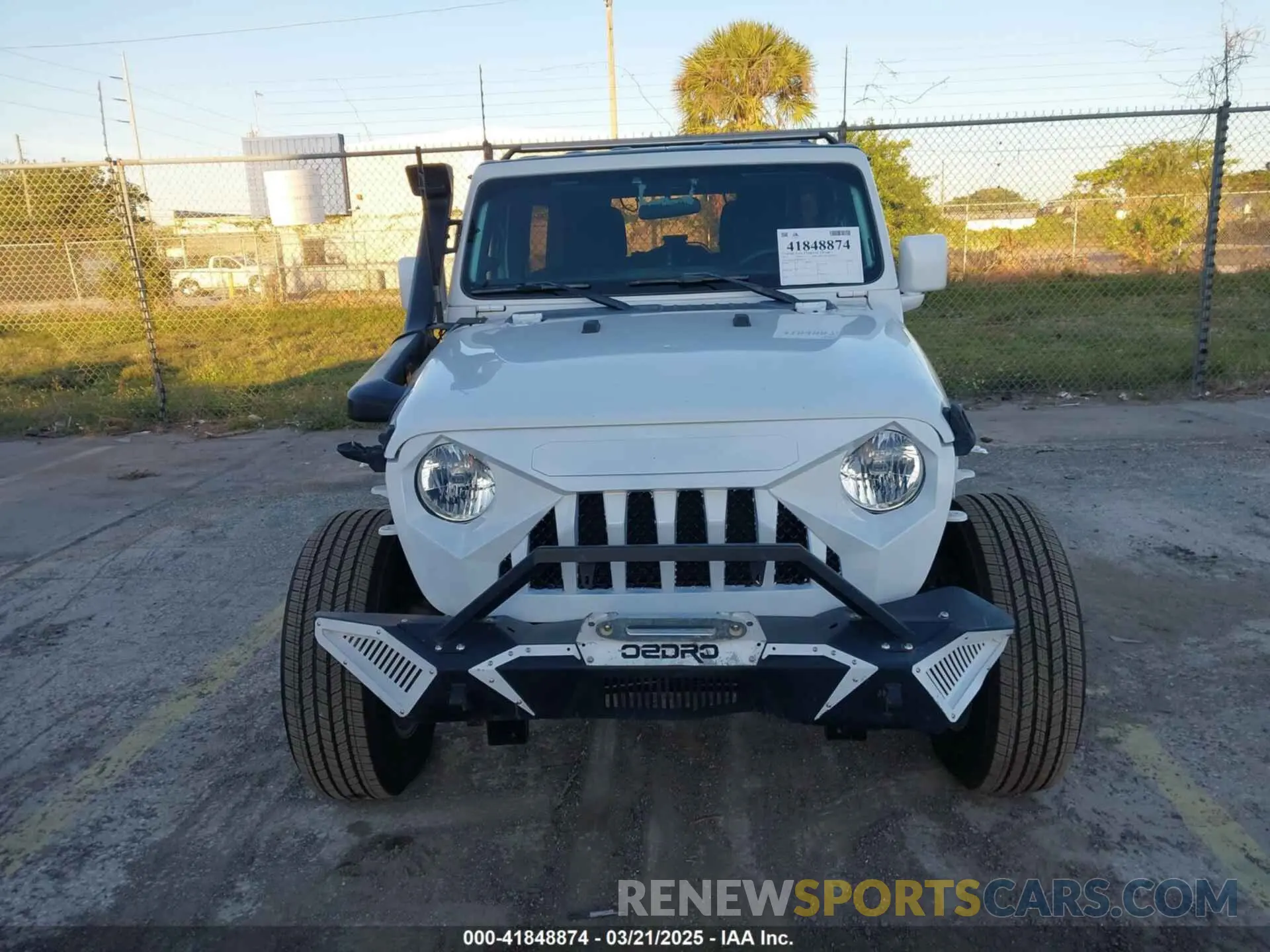 6 fotografías del automóvil dañado 1C4HJXDNXKW681153 JEEP WRANGLER UNLIMITED 2019