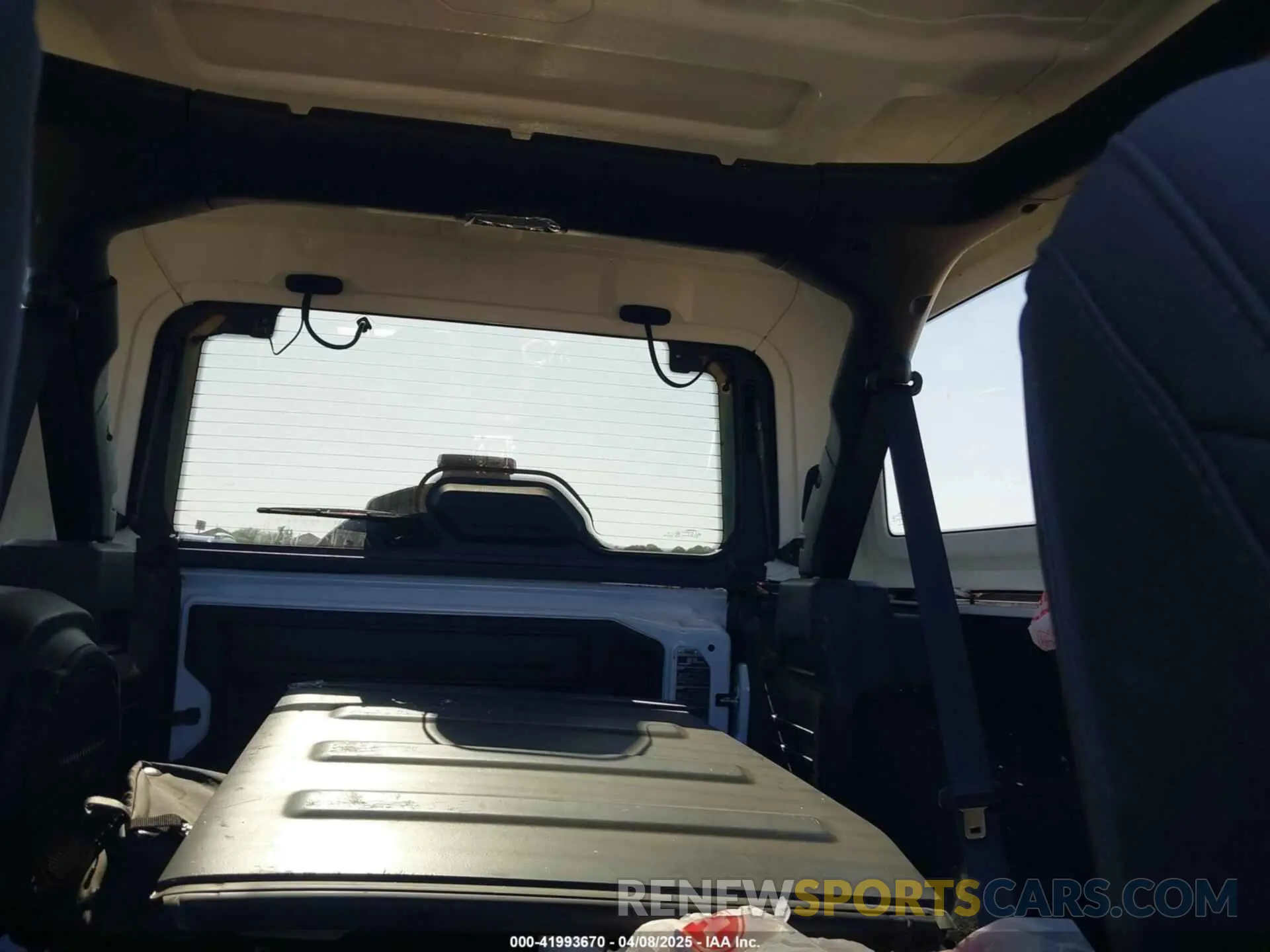 8 fotografías del automóvil dañado 1C4HJXEG0KW577917 JEEP WRANGLER UNLIMITED 2019