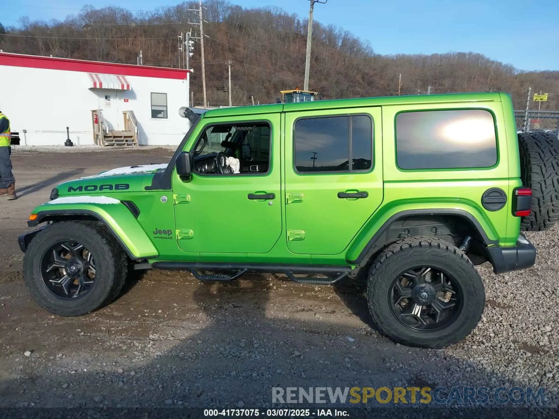 15 fotografías del automóvil dañado 1C4HJXEG2KW575571 JEEP WRANGLER UNLIMITED 2019