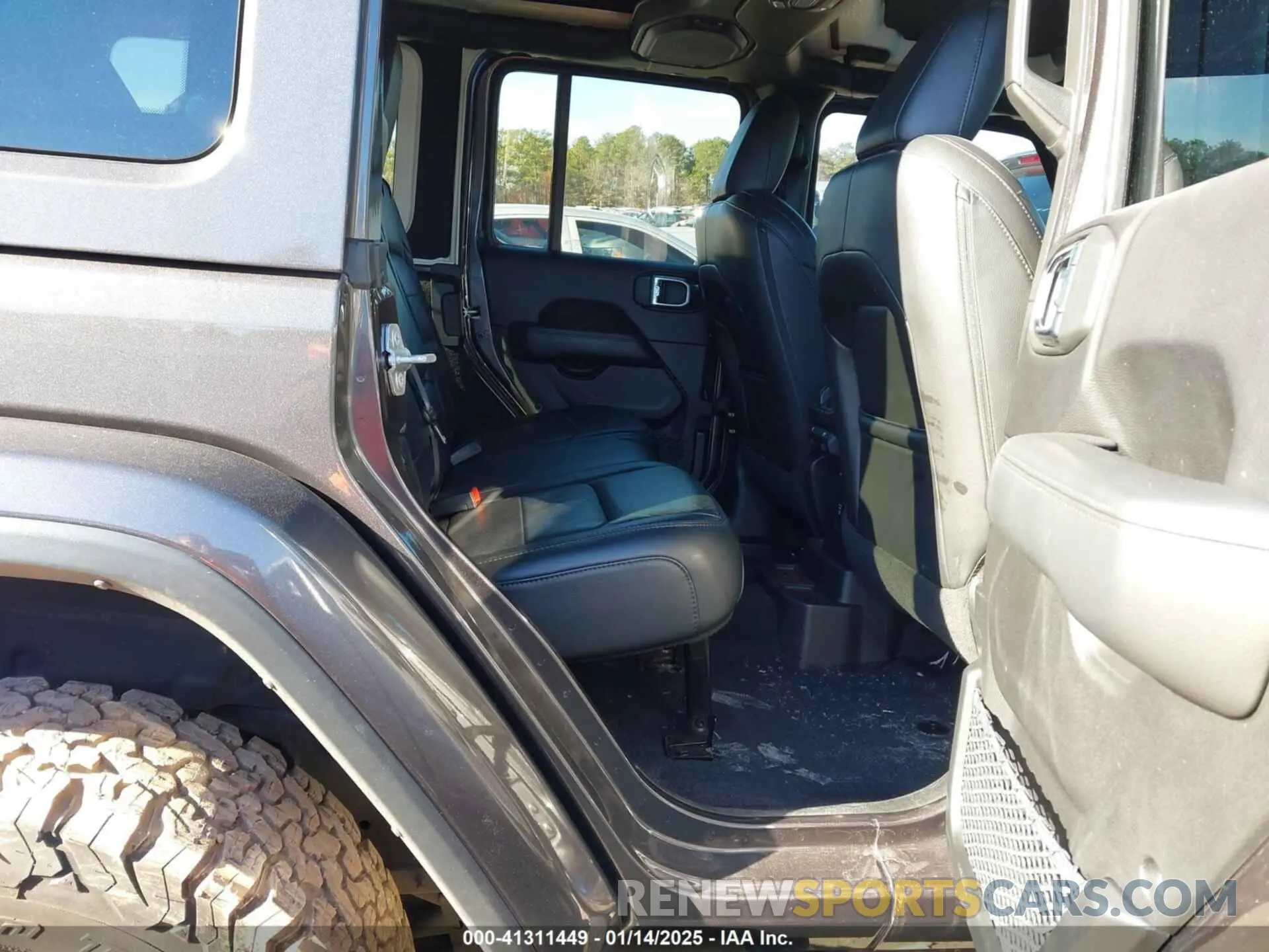 8 fotografías del automóvil dañado 1C4HJXEG3KW641979 JEEP WRANGLER UNLIMITED 2019