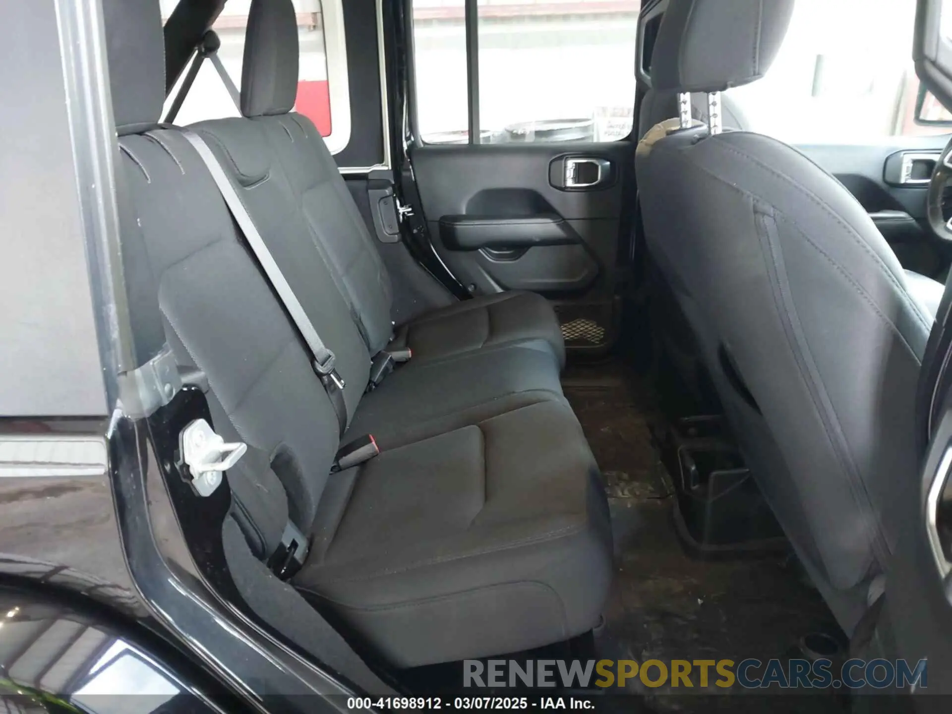 8 fotografías del automóvil dañado 1C4HJXEG5KW532861 JEEP WRANGLER UNLIMITED 2019